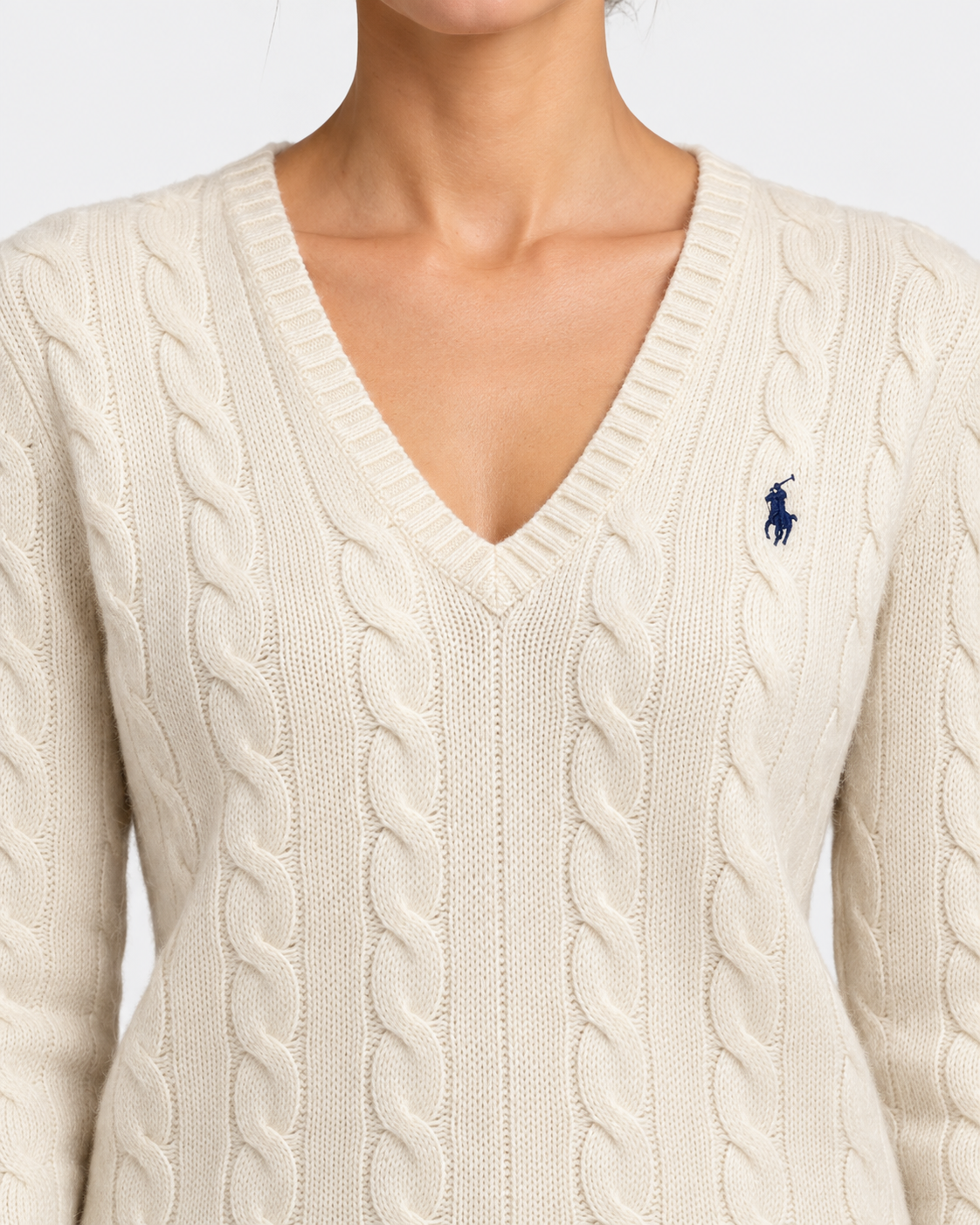Maglione a collo a V in lana e cashmere a trecce bianco