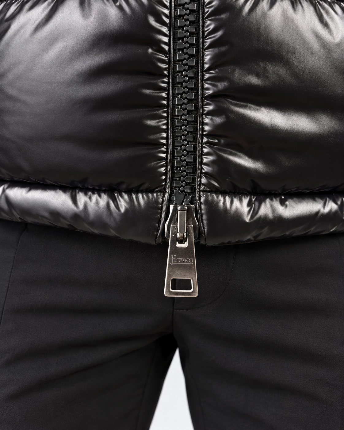 Herno Piumino uomo nero con cappuccio e zip a doppio cursore