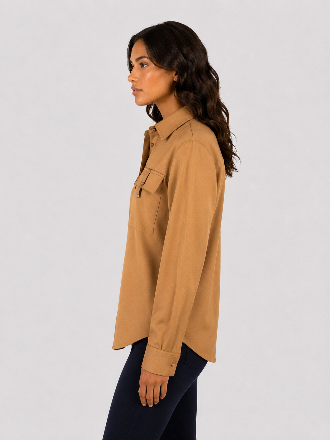 Camicia cammello Herno donna in tessuto tecnico effetto compatto