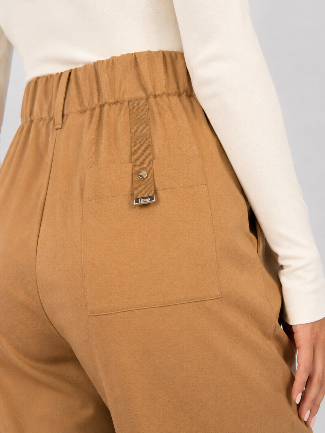 Herno Pantalone Donna Wide Leg Cammello con Pince