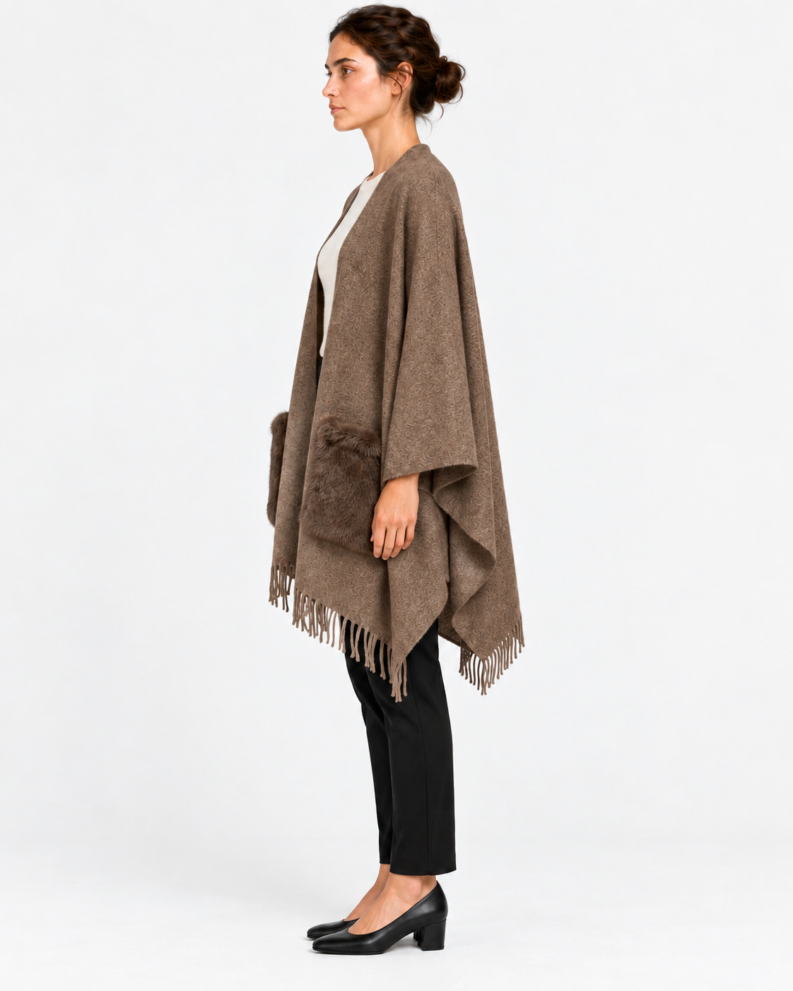 Gran Sasso Mantella Donna Marrone in Lana e Cashmere con Frange
