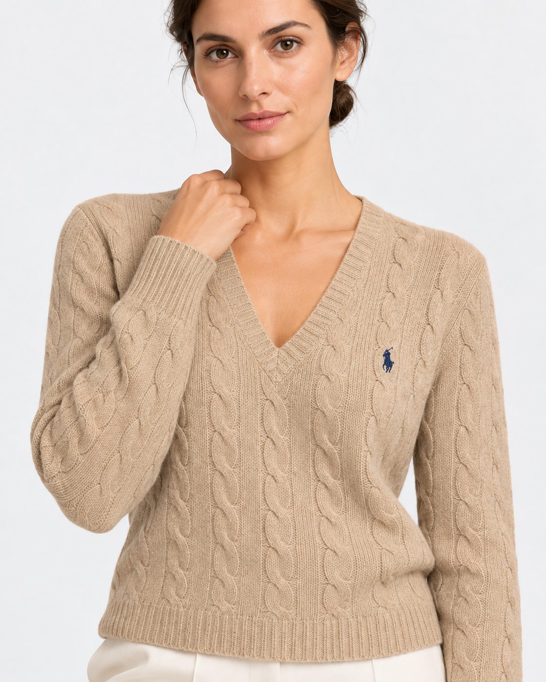 Maglione a collo a V in lana e cashmere a trecce beige
