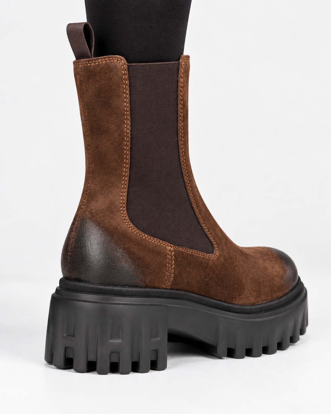 Hogan H700 Chelsea Boots Donna Marrone in Pelle Scamosciata