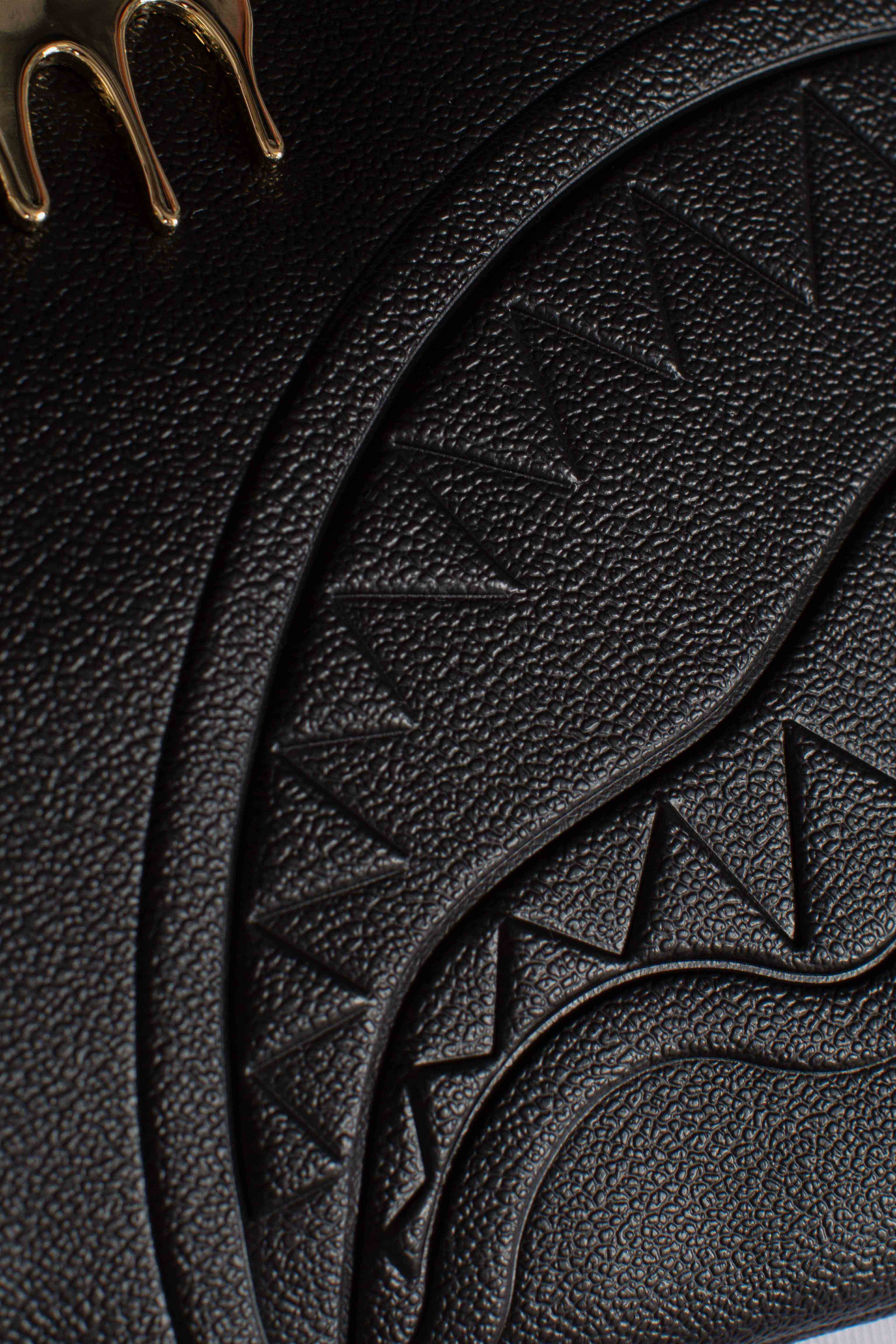 POCHETTE GOLD BRICK LUX CROSSBODY POUCHETTE