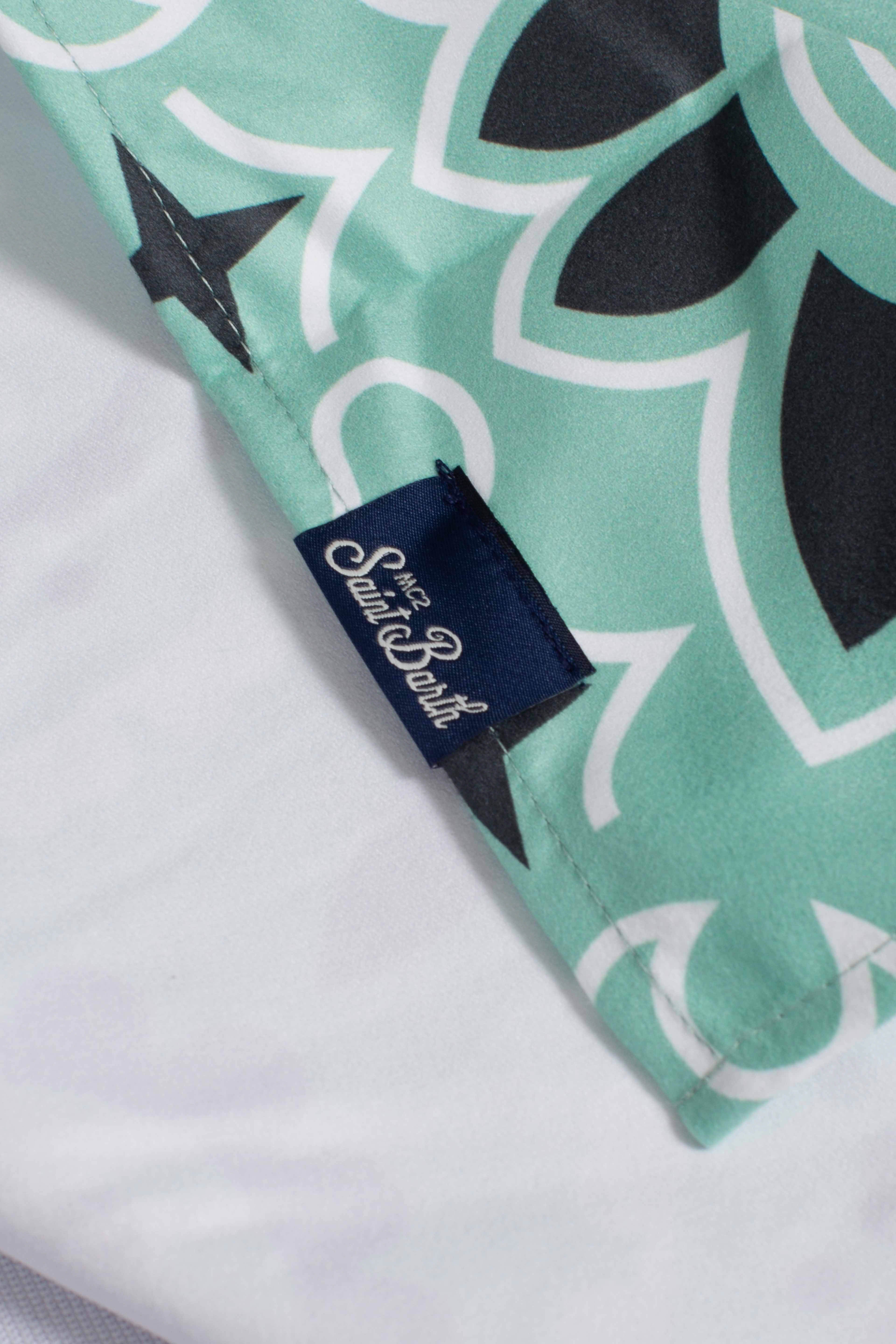 Telo mare Aidan con stampa bandana e logo