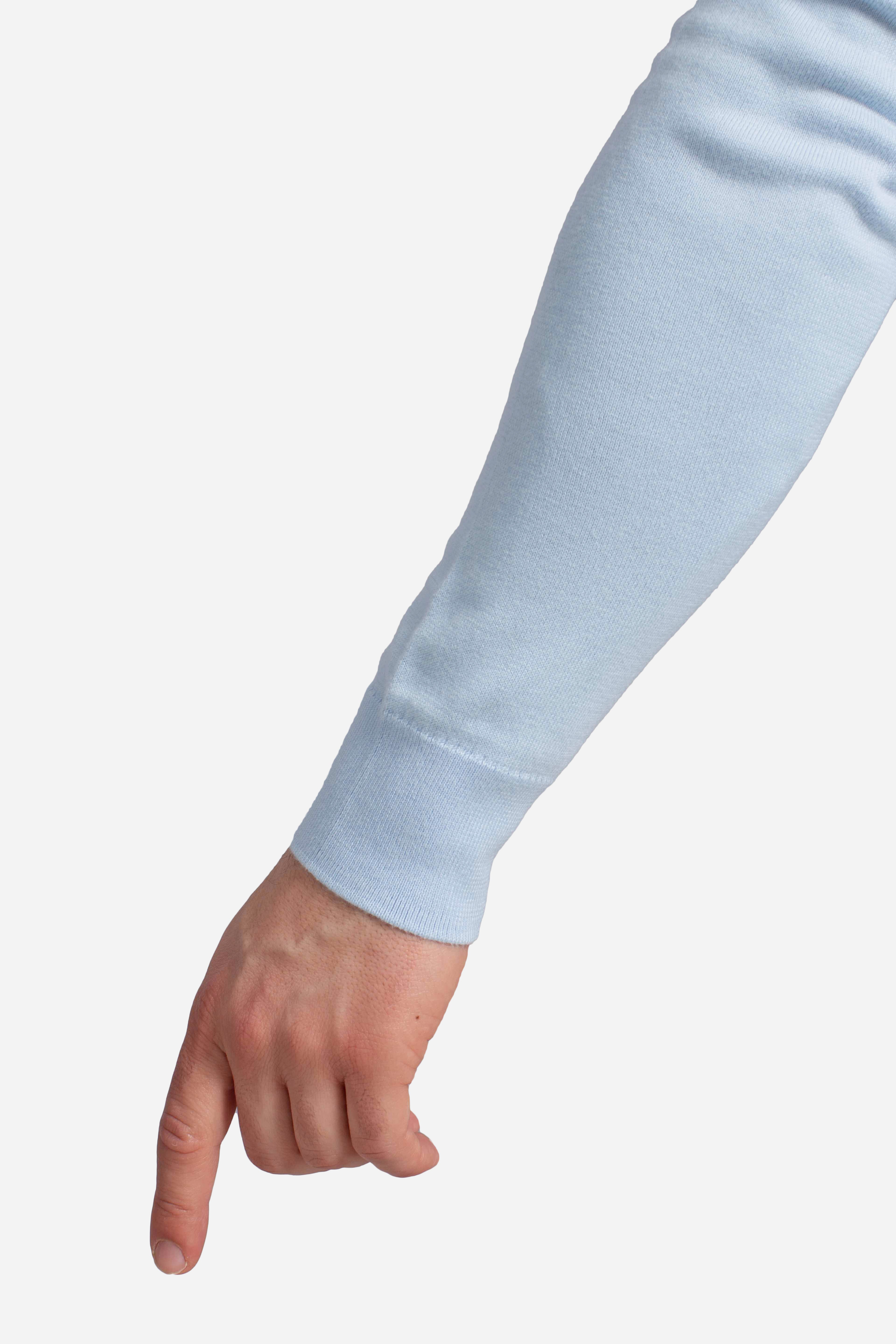 Maglione slim fit in cotone light blue