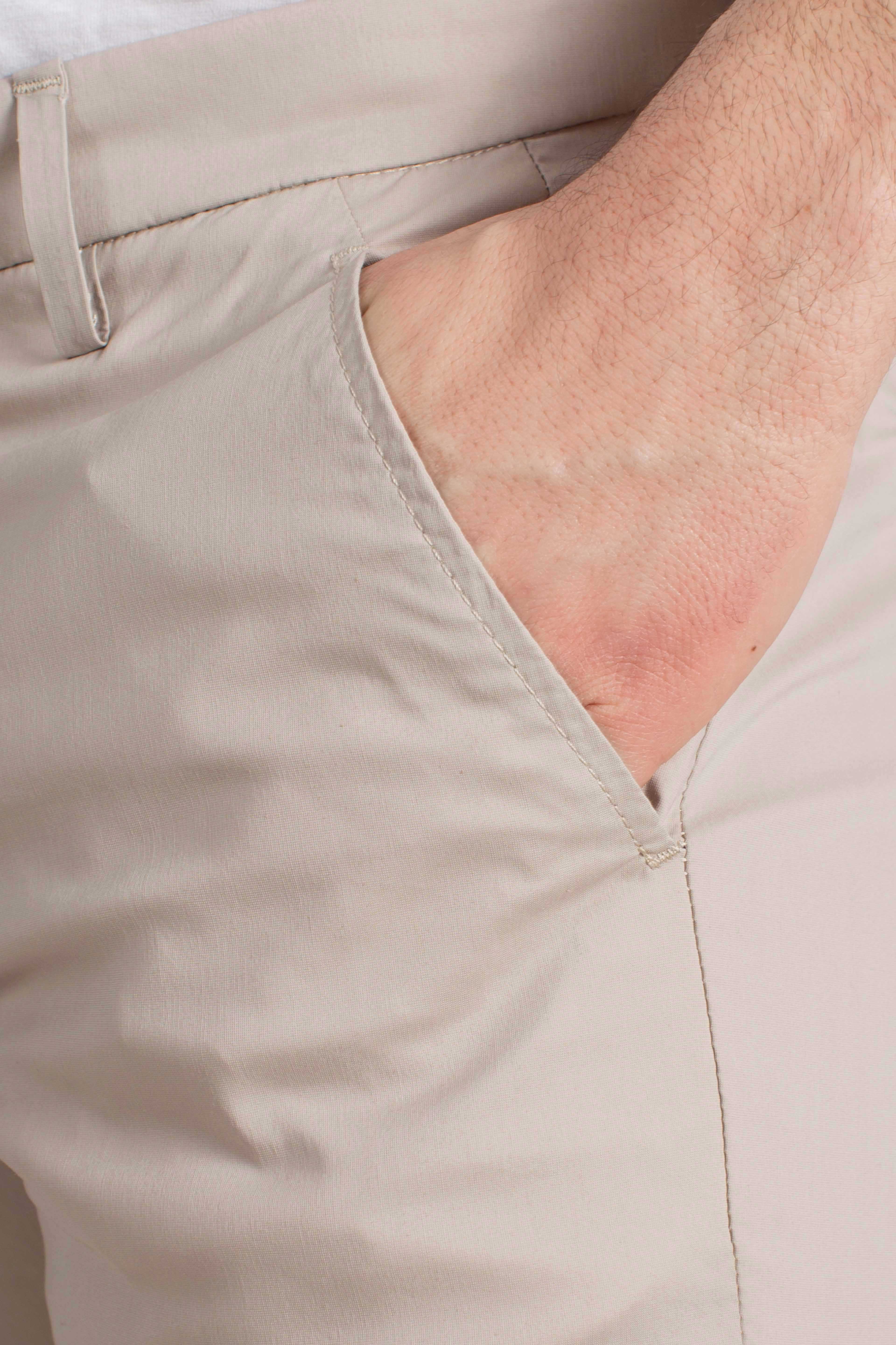 Pantalone slim chino Gaubert in popeline cotone nylon lievito