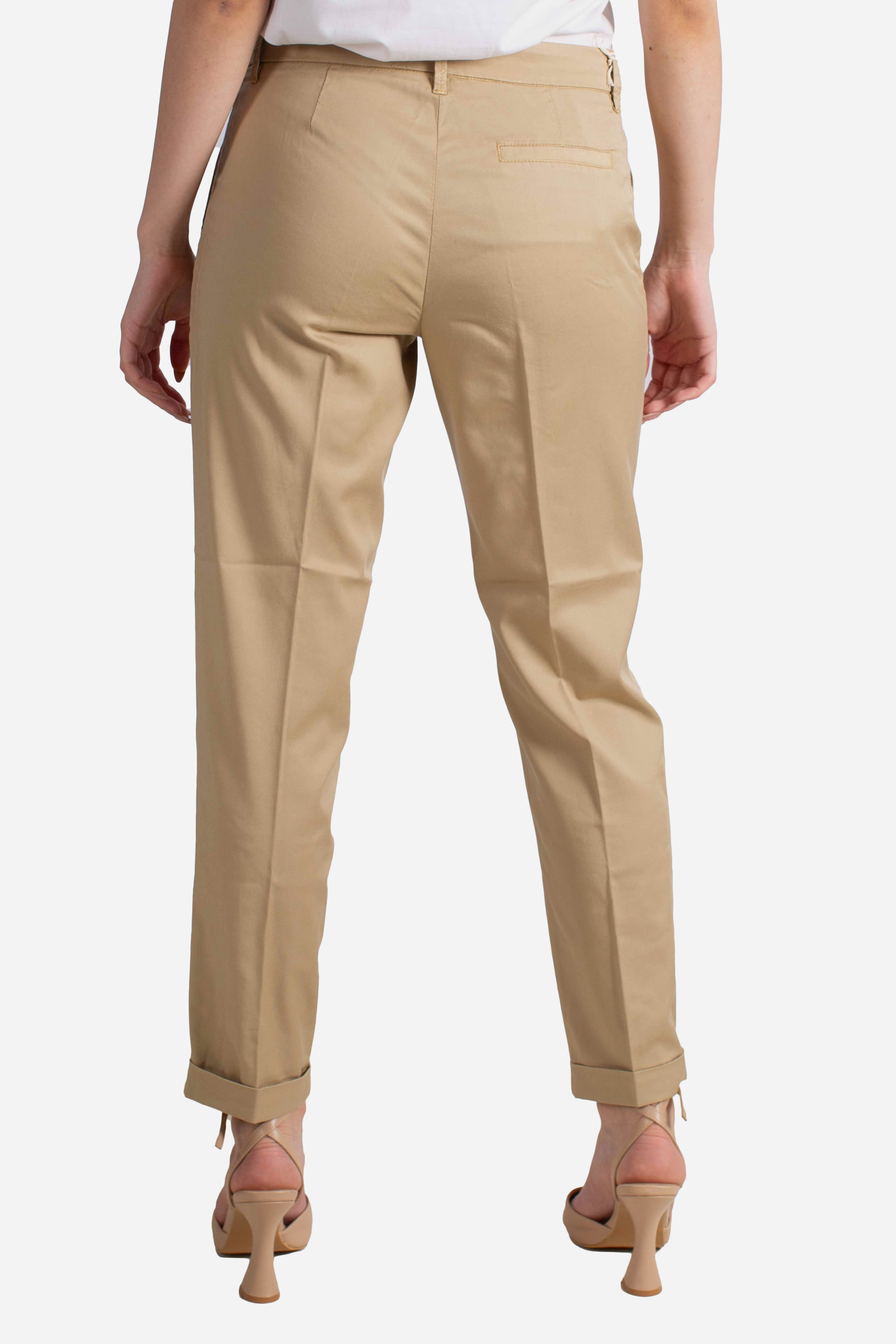 Pantaloni Slim Fit in Cotone Stretch beige