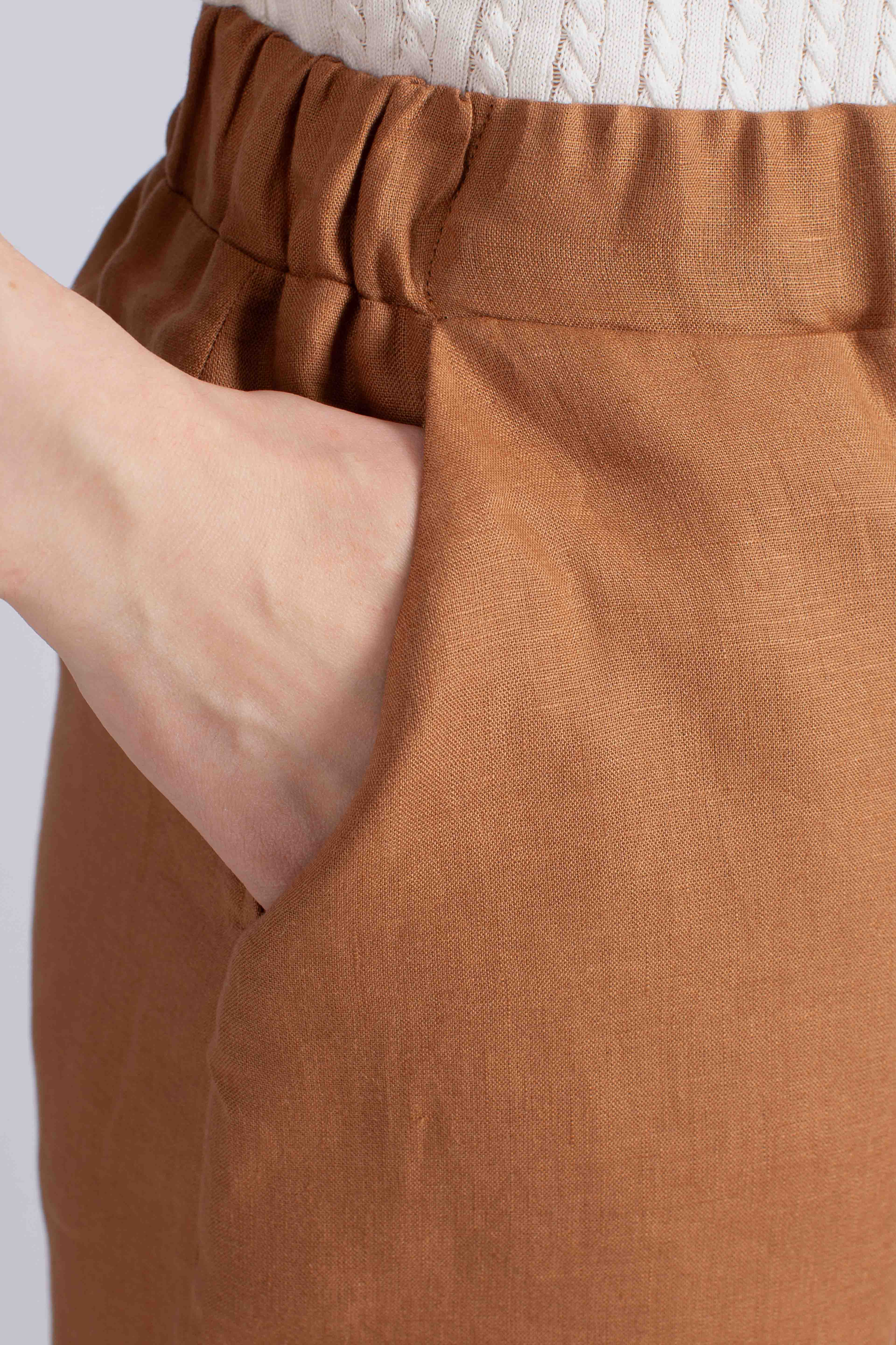Pantaloncino donna Gran Sasso in lino cognac
