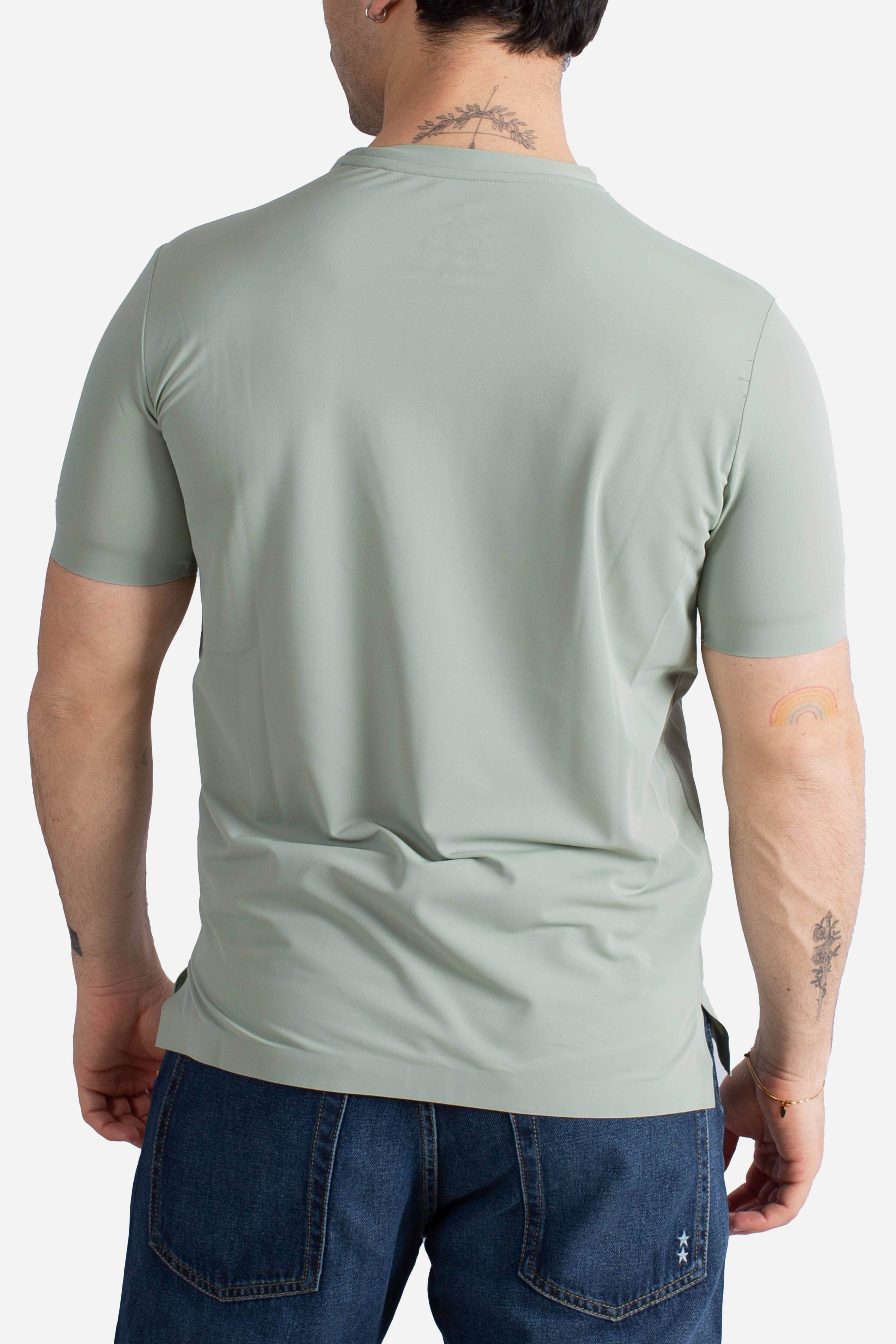 T-shirt tecnica salvia