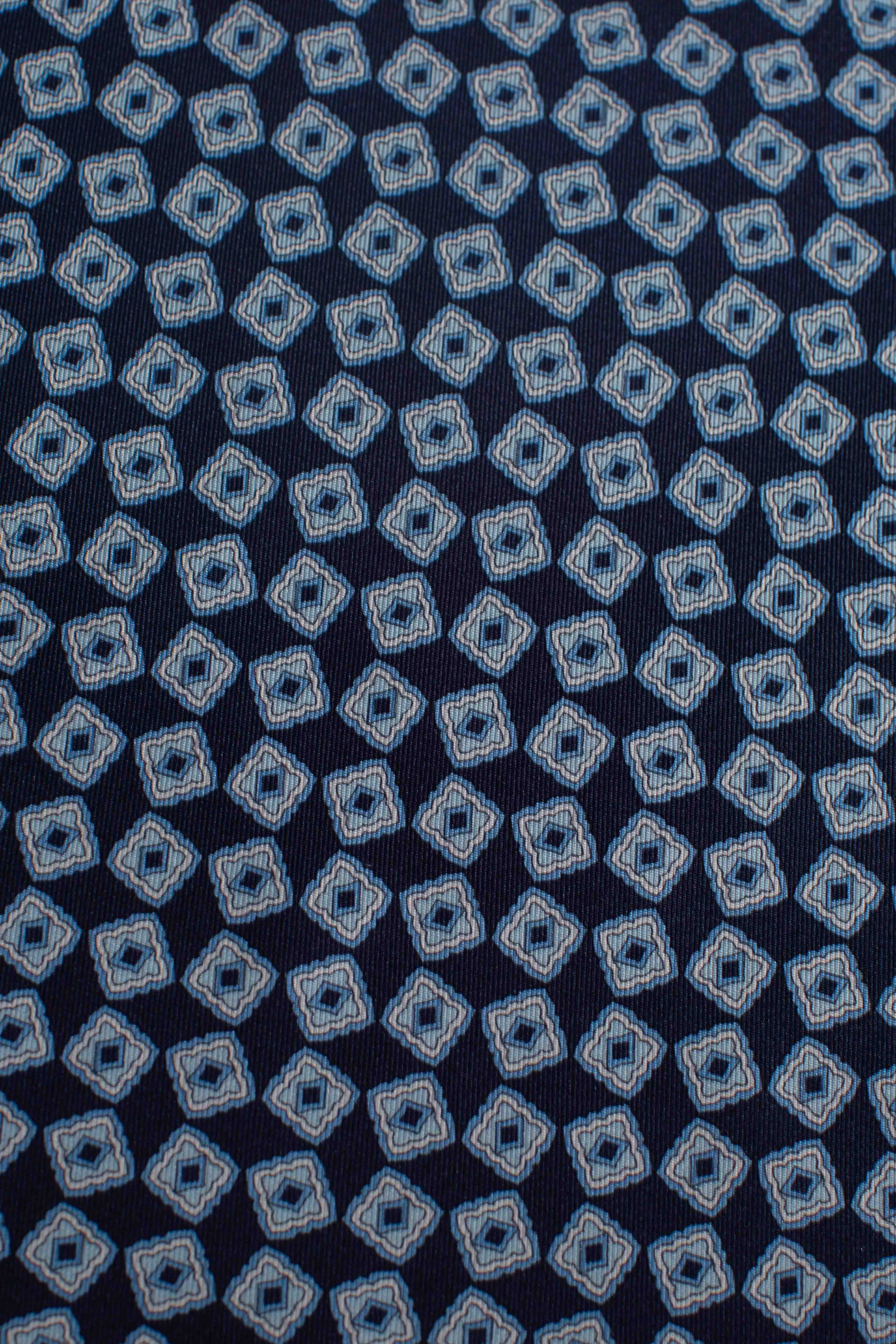 Pochette in seta rosone blu