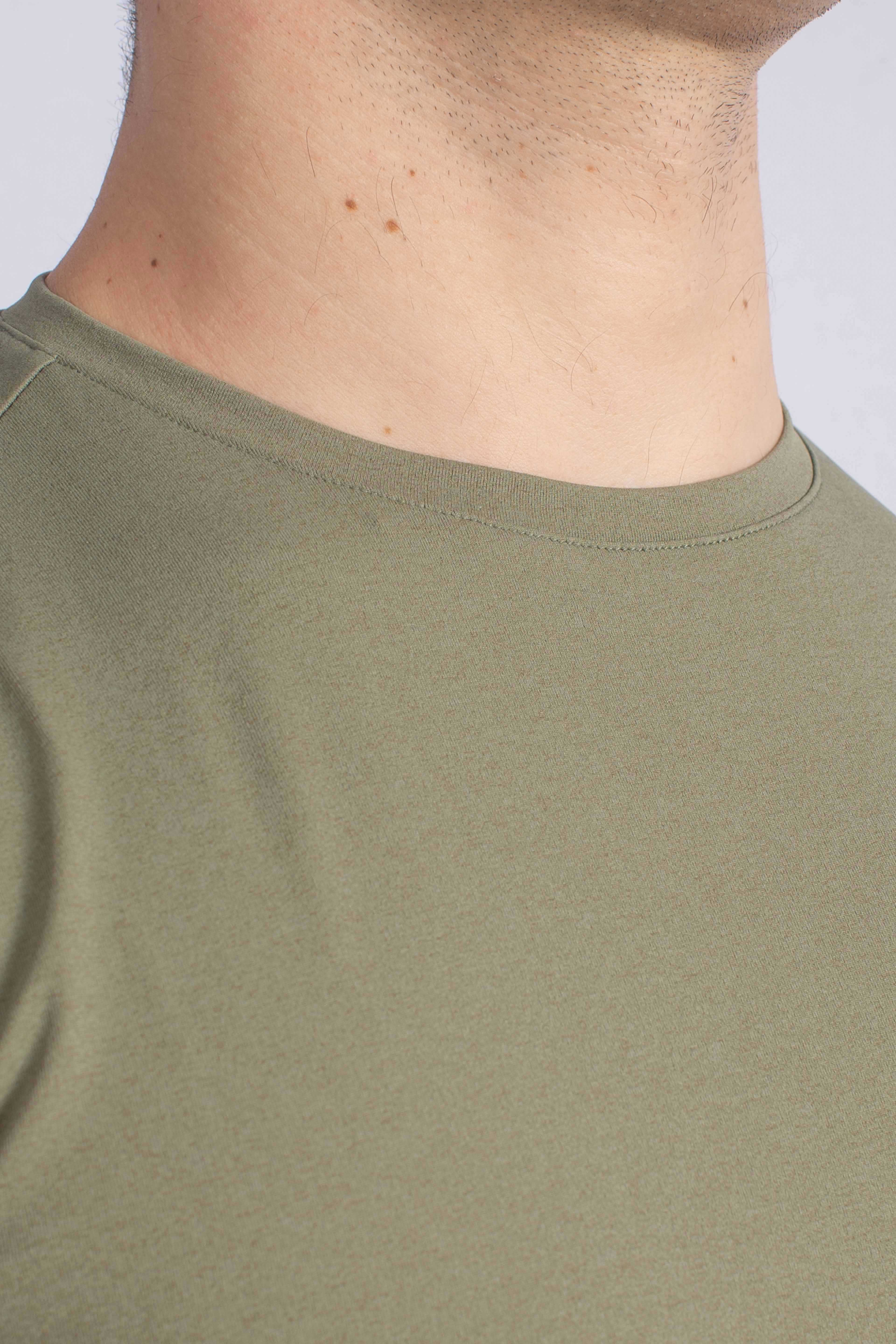 T-shirt Sergine travel green lichen