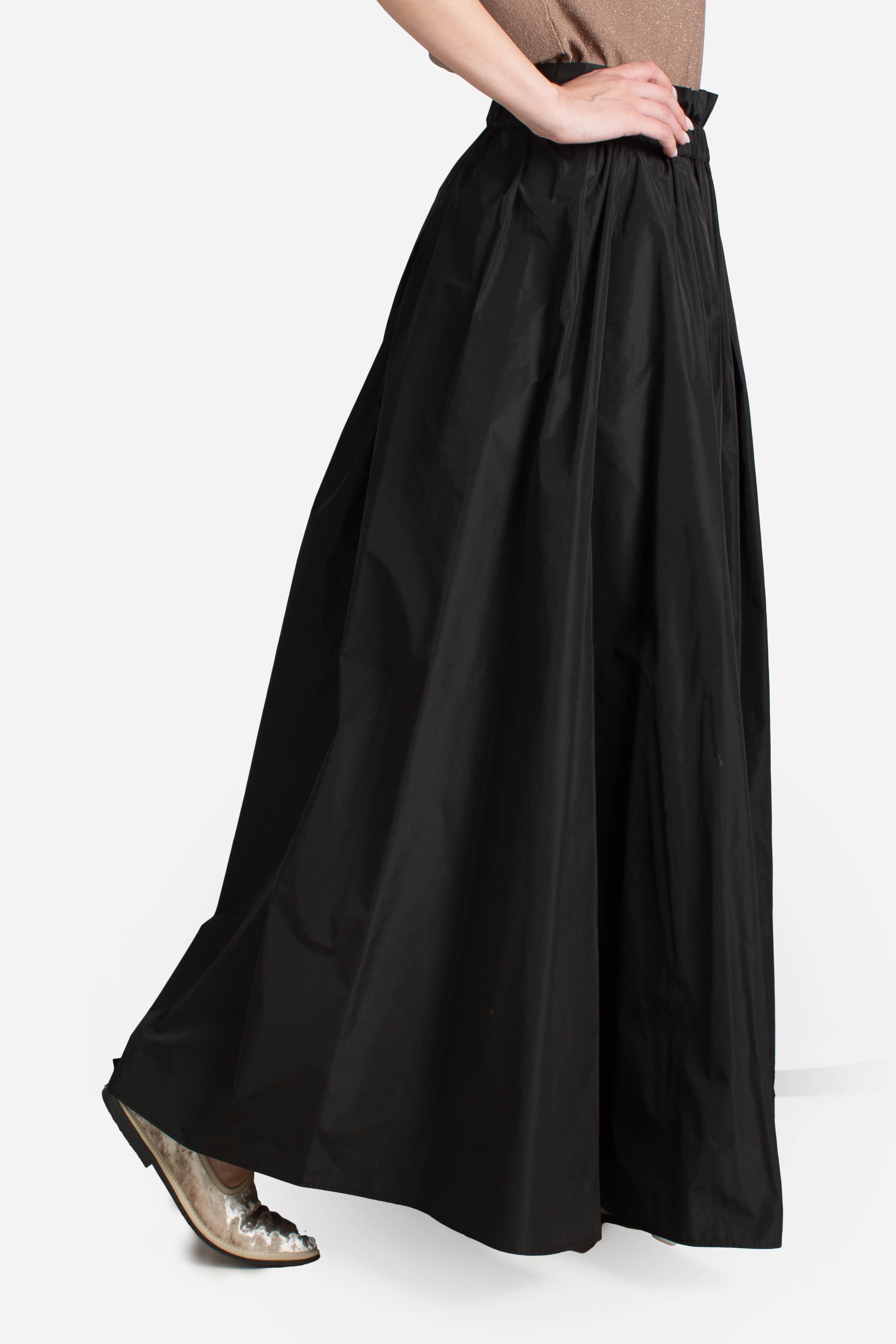 Gonna in new techno taffetà nera