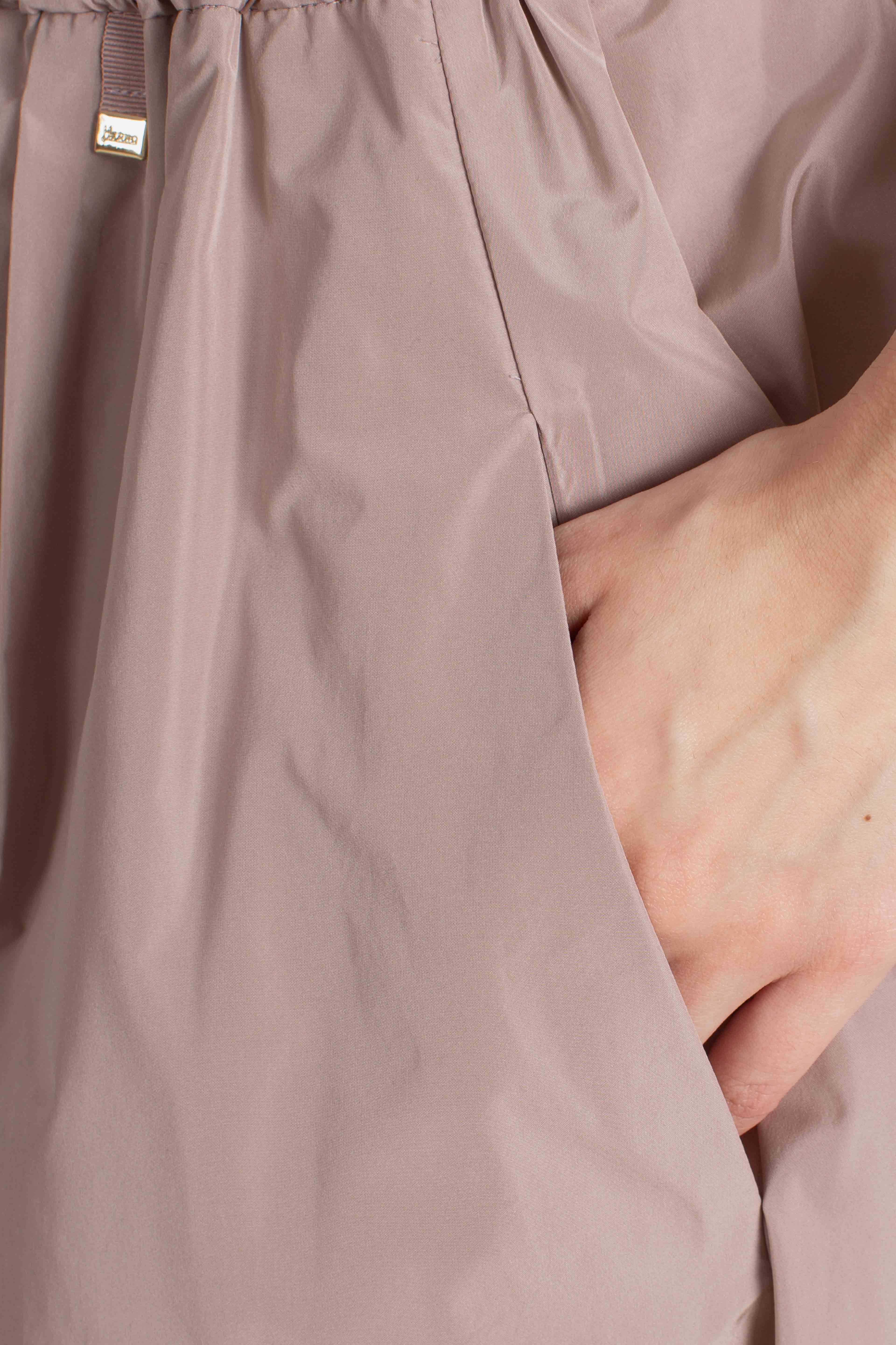 Gonna in new techno taffetà cipria