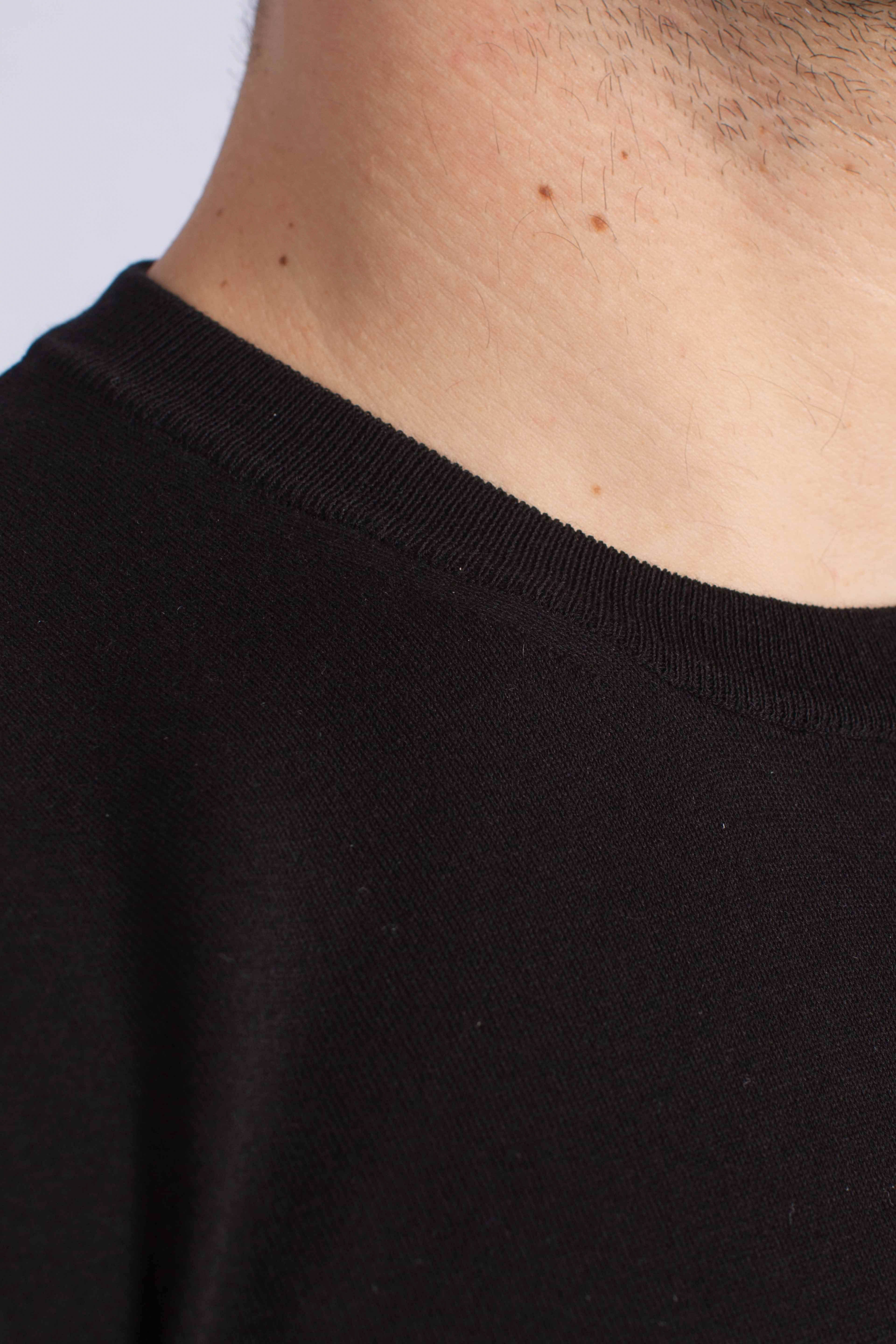 Maglia girocollo in cotone extra-fine nero