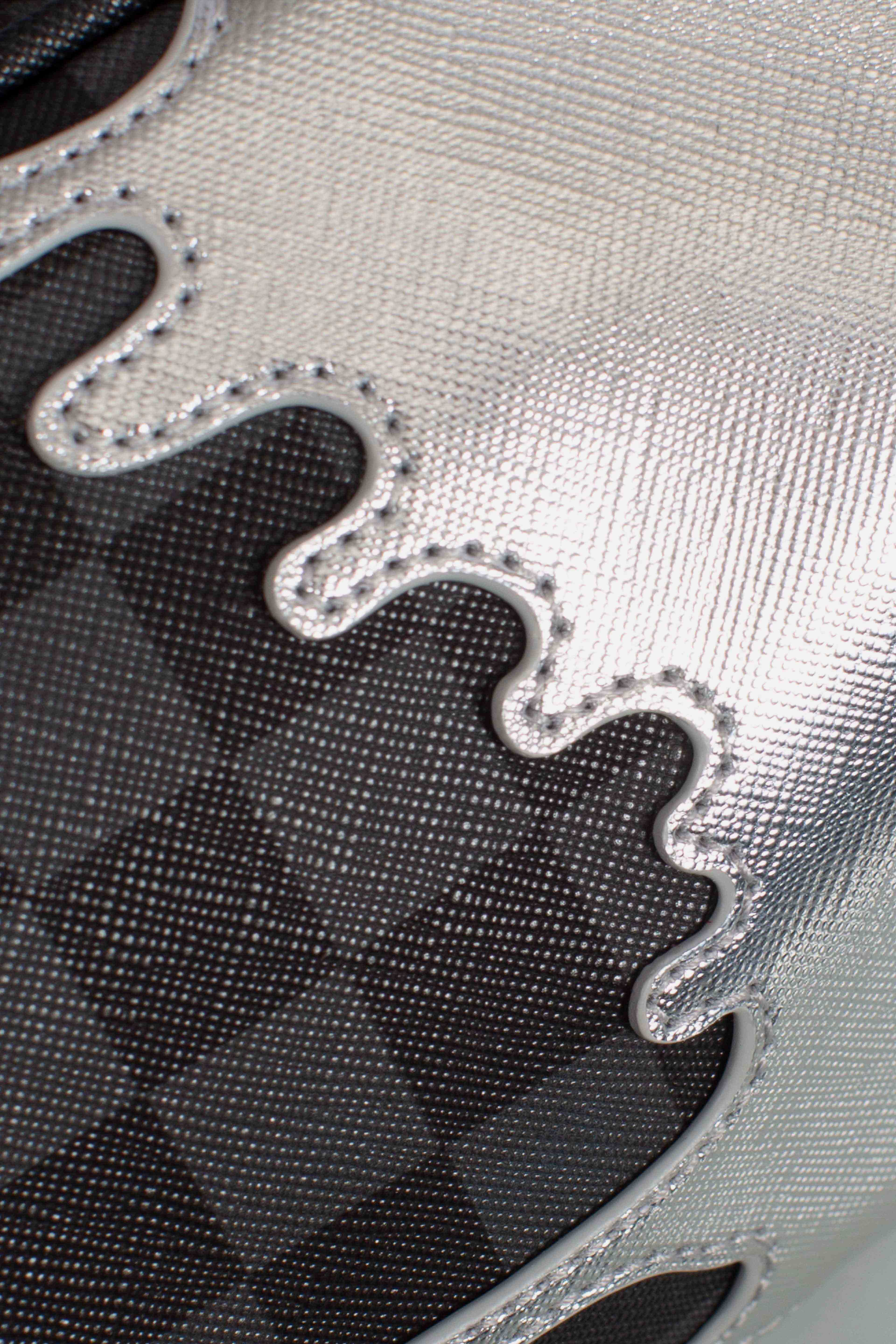 SILVER SIDE DRIP BLACK CHECK PENCIL POUCH