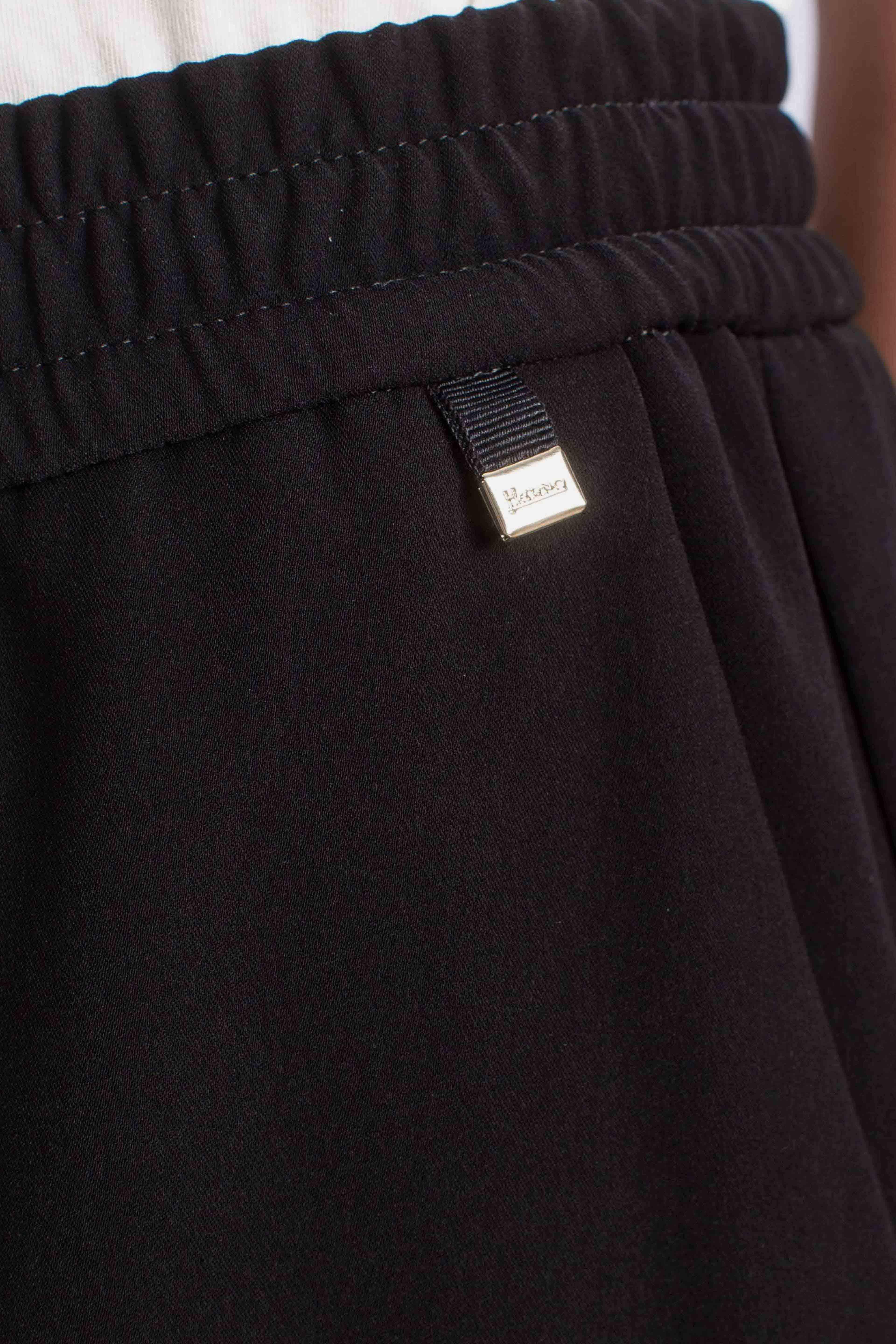 PANTALONI IN MATT CREPE SATIN nero PT000176D127559300 HERNO