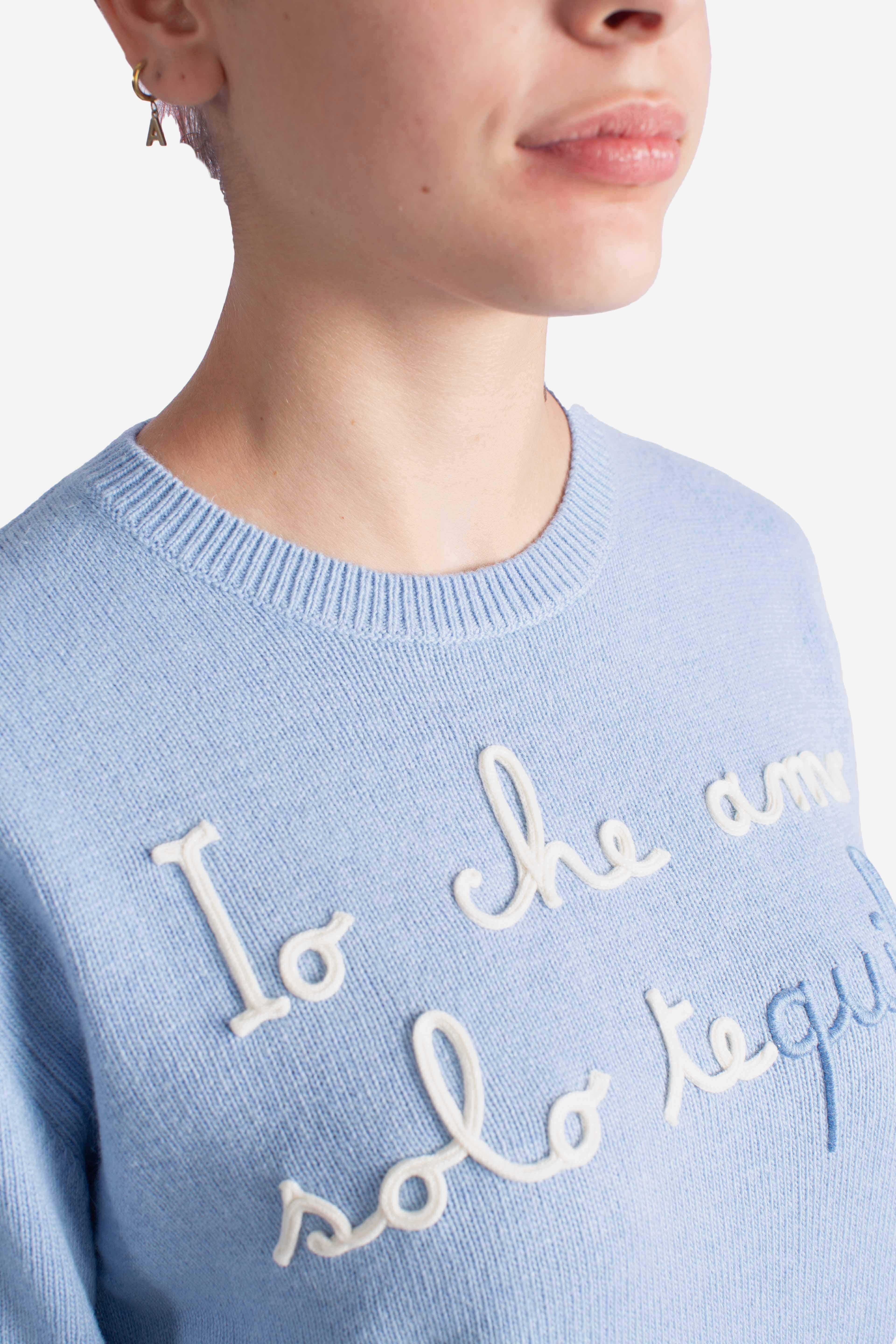 Maglione azzurro New Queen in misto cashmere con ricamo Io che amo solo tequila QUE001000586I MC2 SAINT BARTH