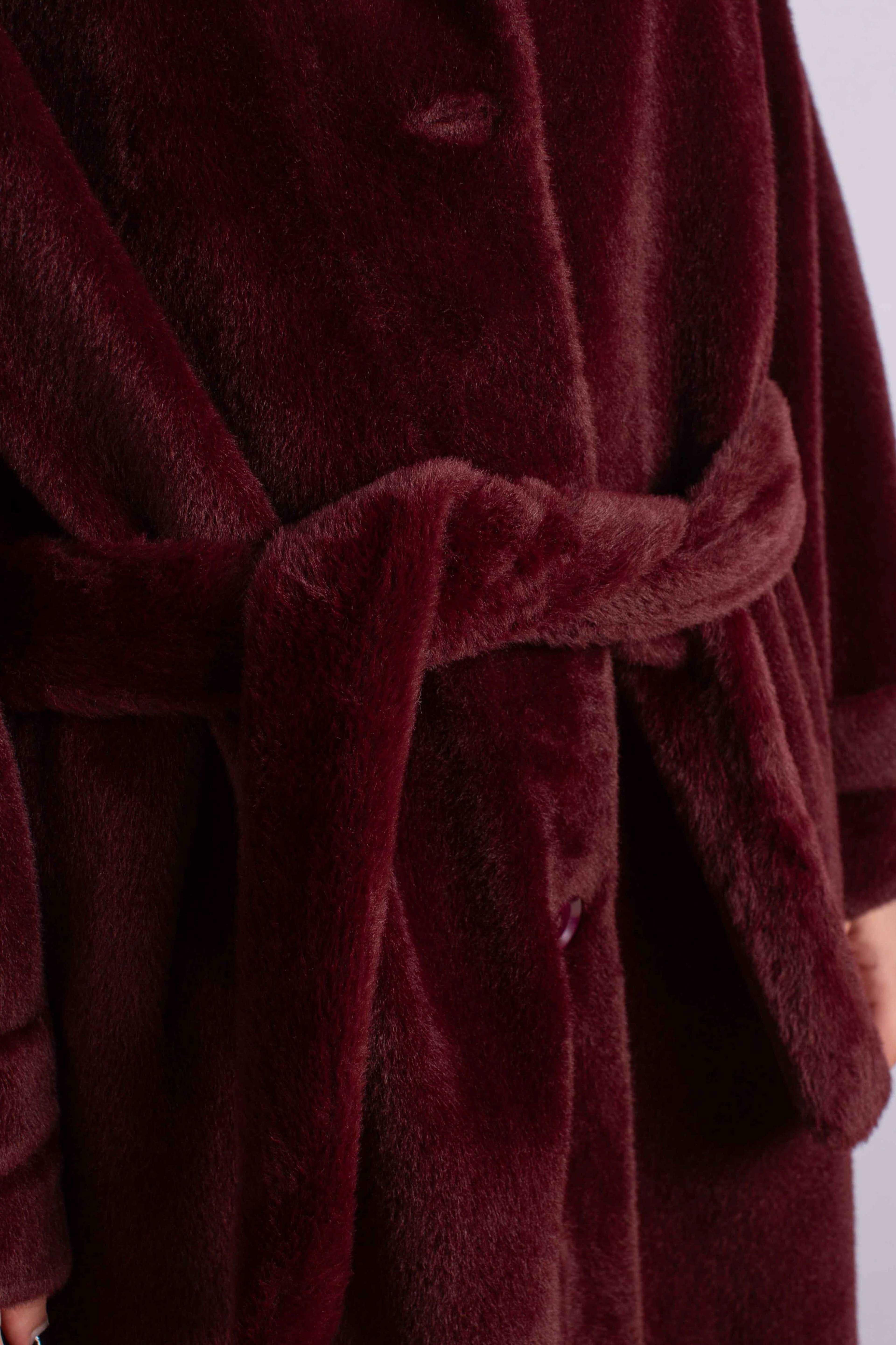 Cappotto lungo in eco-pelliccia con cintura K330Y009A1380 DIXIE