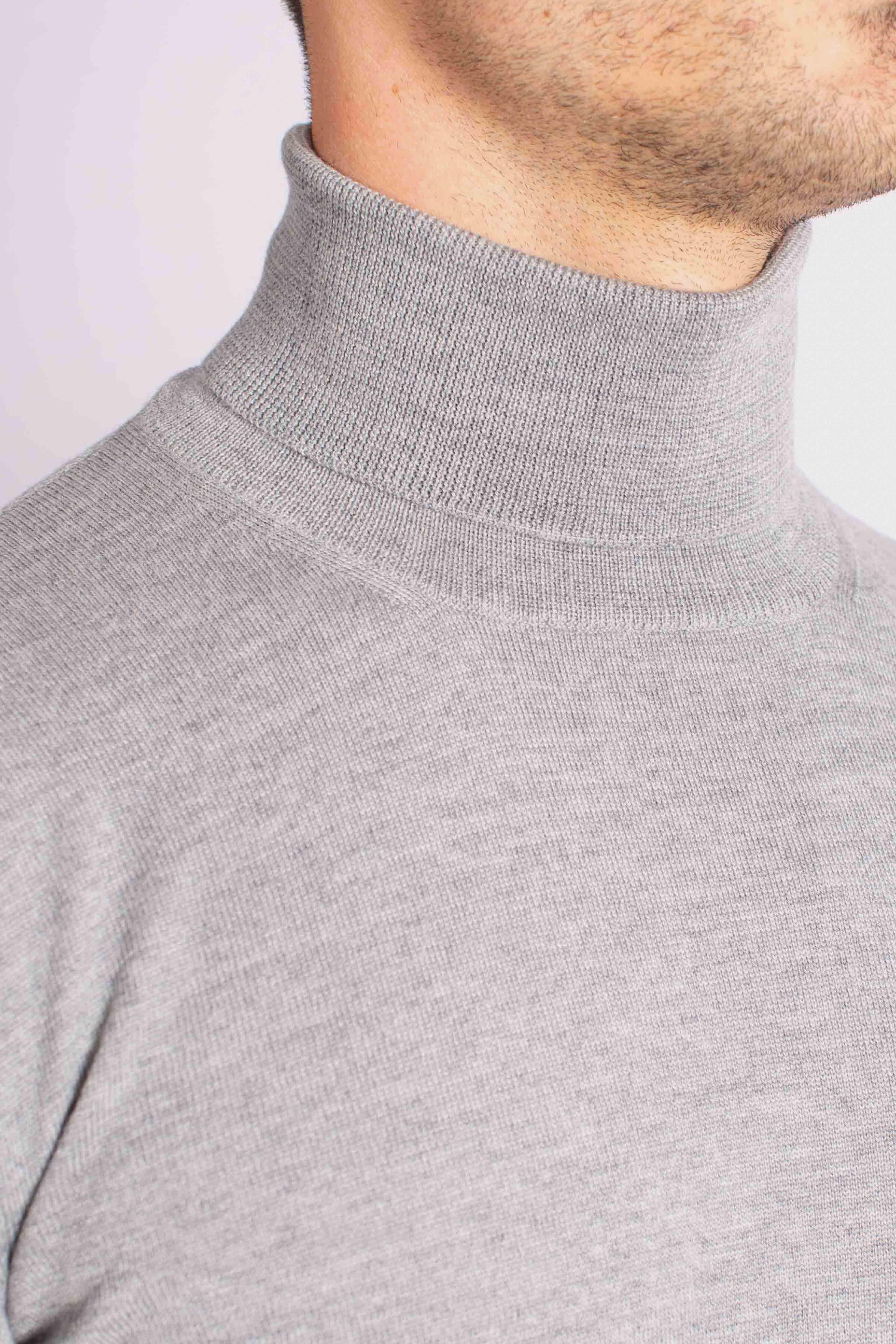 Dolcevita in lana merinos grigio perla 5515714290071 GRAN SASSO