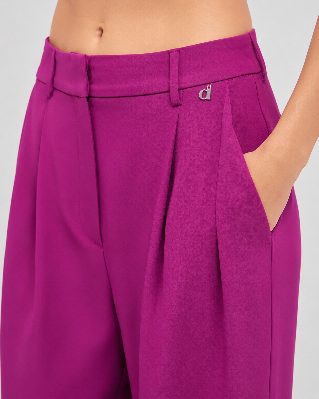 Tuta Dixie fucsia con gilet e pantalone