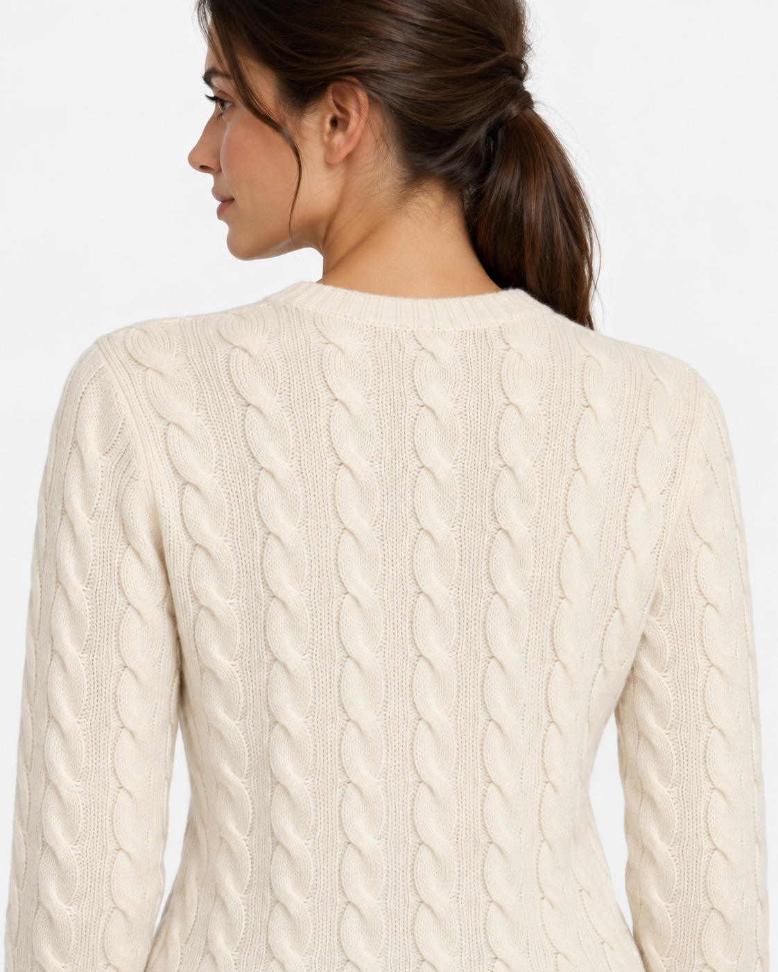 White cable-knit wool and cashmere crew neck