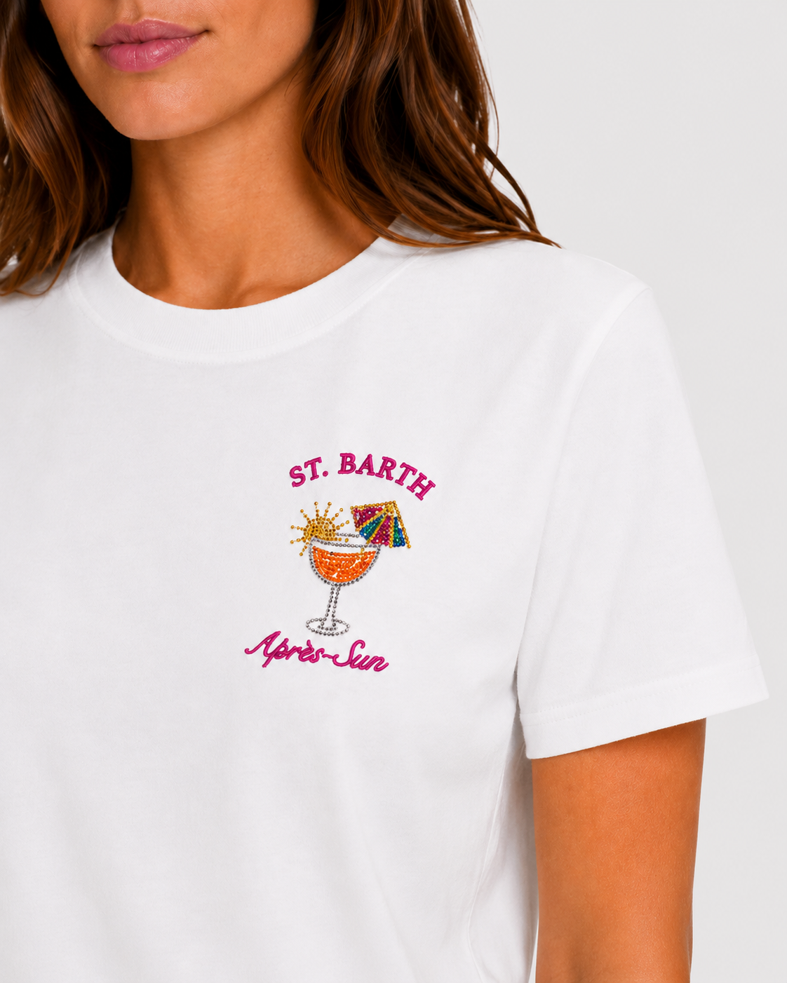 T-shirt Emilie bianca con ricamo Après-Sun e strass