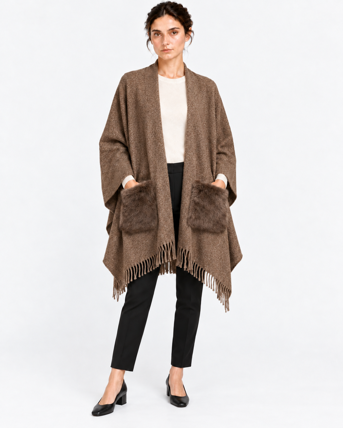 Gran Sasso Mantella Donna Marrone in Lana e Cashmere con Frange