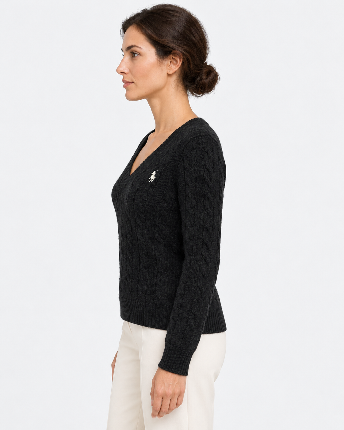 Maglione a collo a V in lana e cashmere a trecce