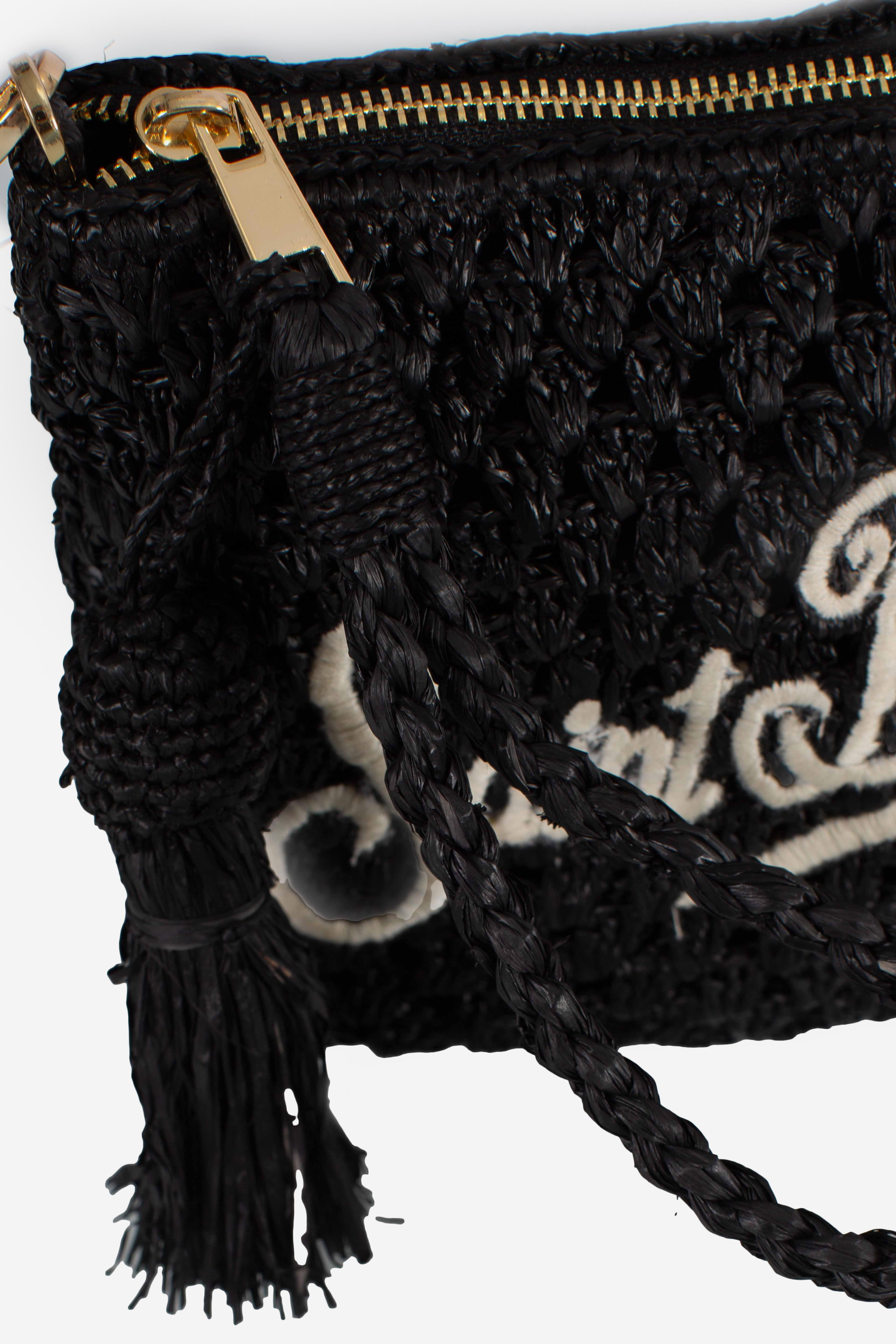 Pouch in rafia intrecciata black con logo ricamato
