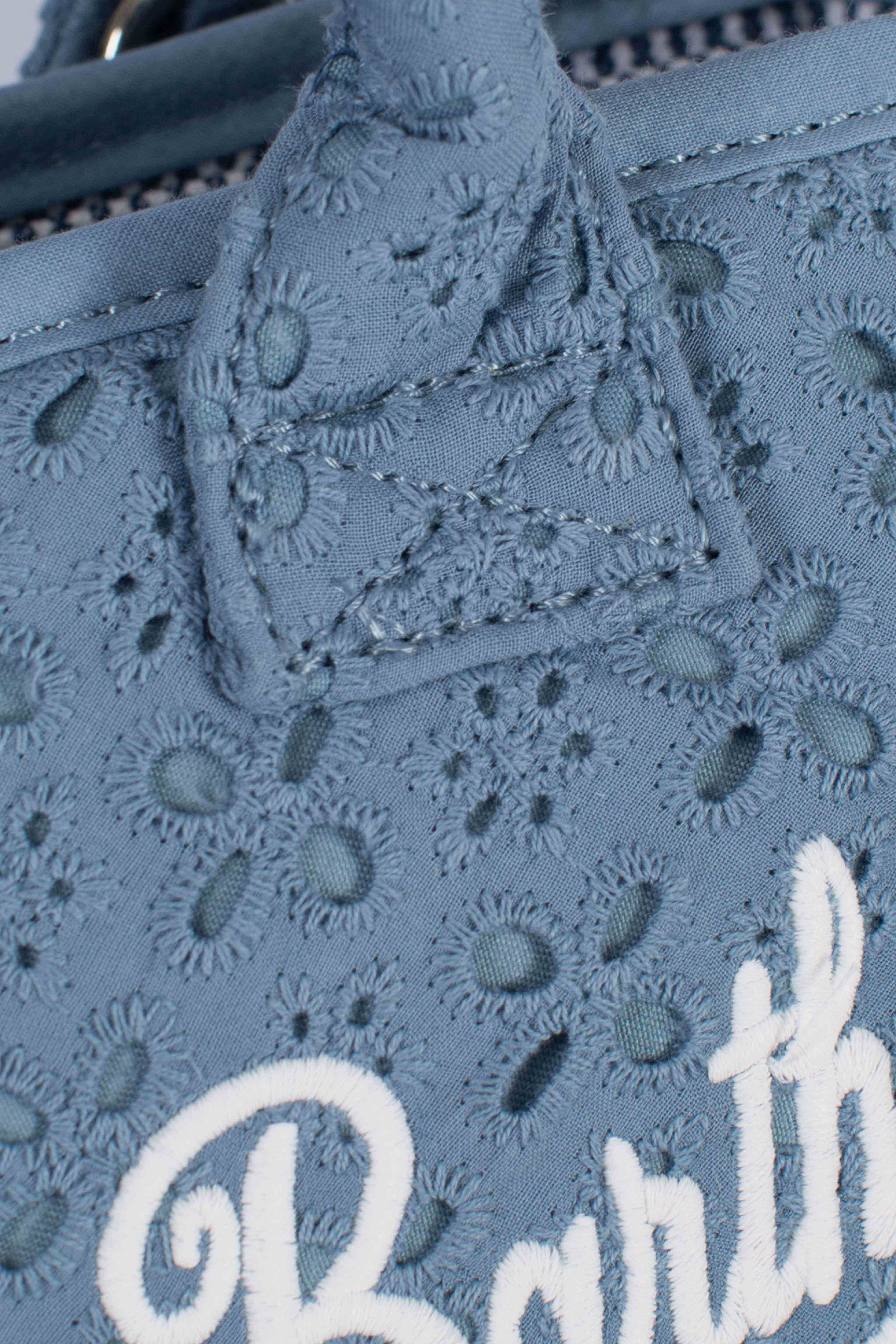 Borsa Vanity mini volant in cotone sangallo azzurra