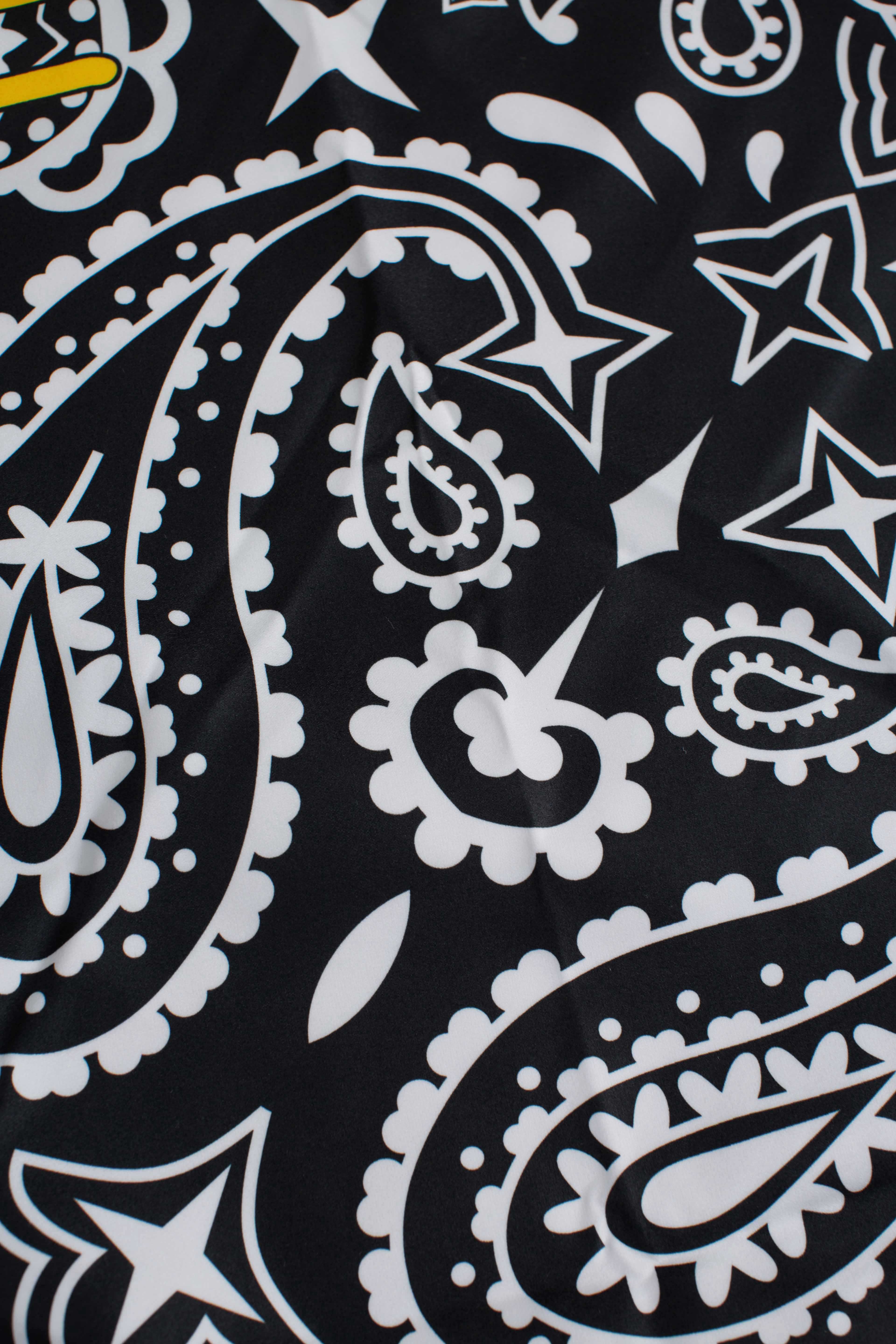 Telo mare Aidan con stampa bandana e logo