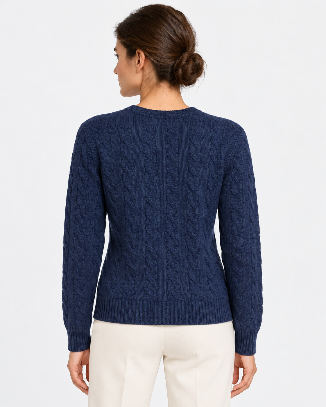 Maglione a collo a V in lana e cashmere a trecce blu