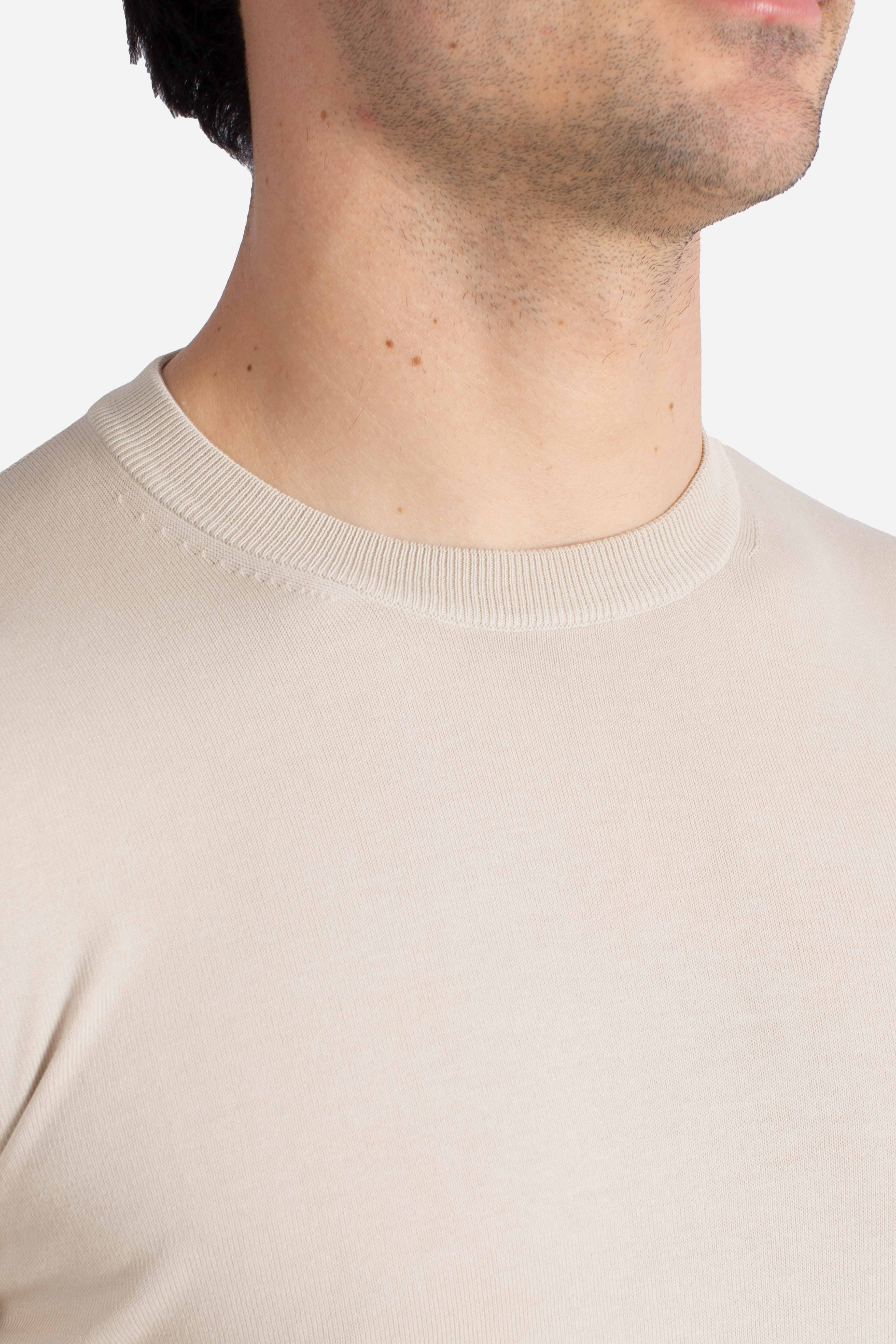 Maglia girocollo in cotone extrafine beige chiaro