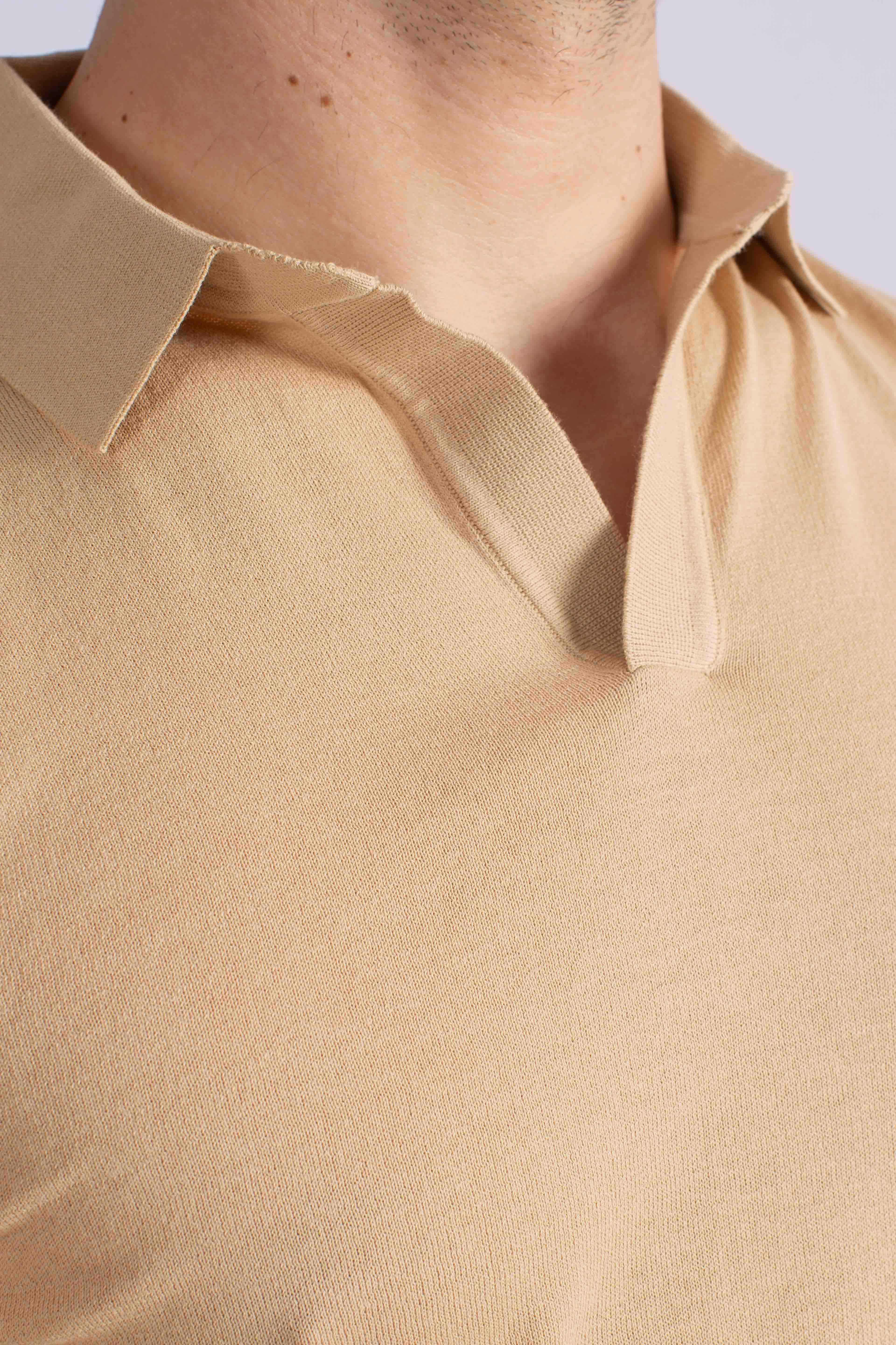Polo Sloan senza bottoni in maglia beige