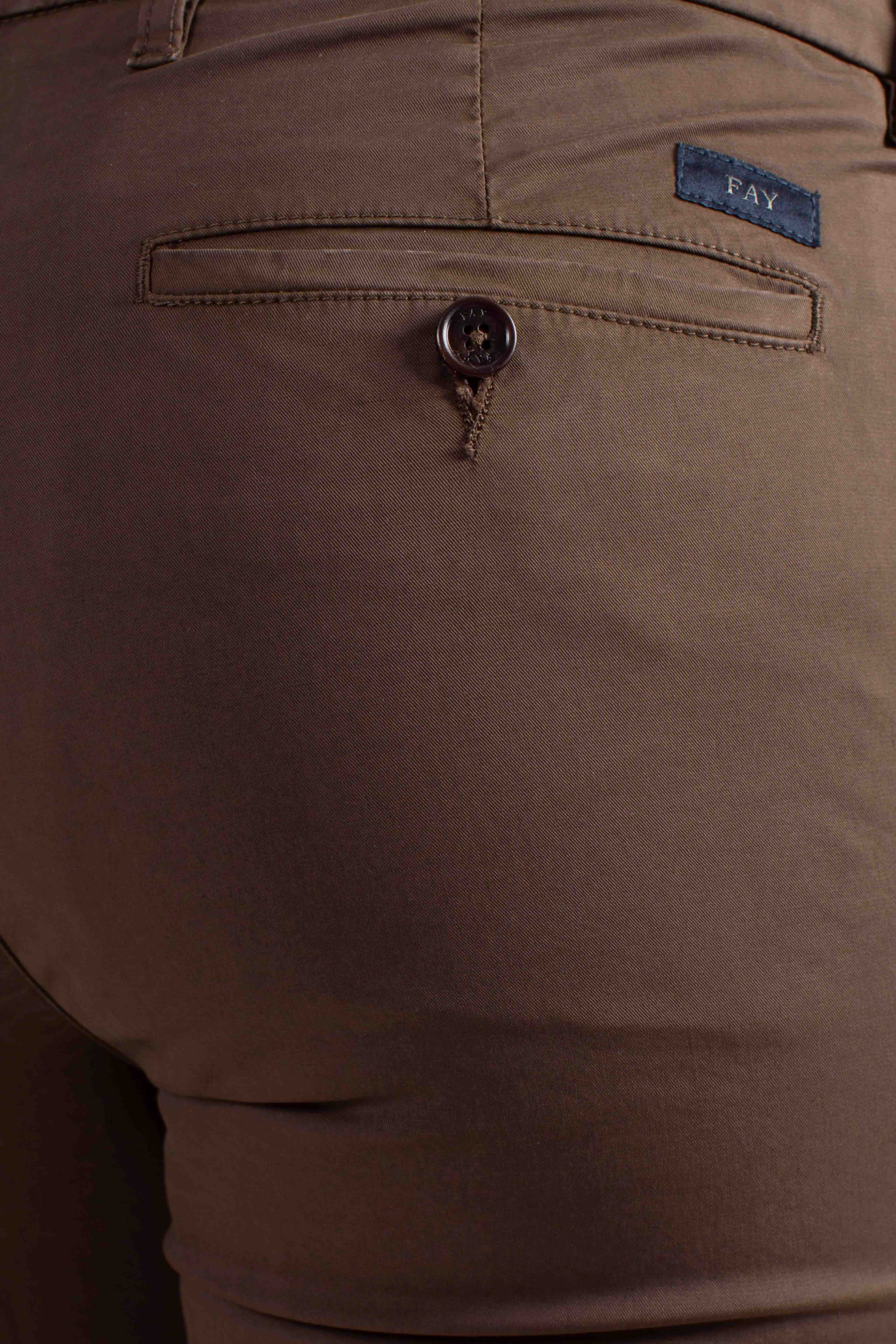 Pantaloni Slim Fit in Gabardine Stretch moro