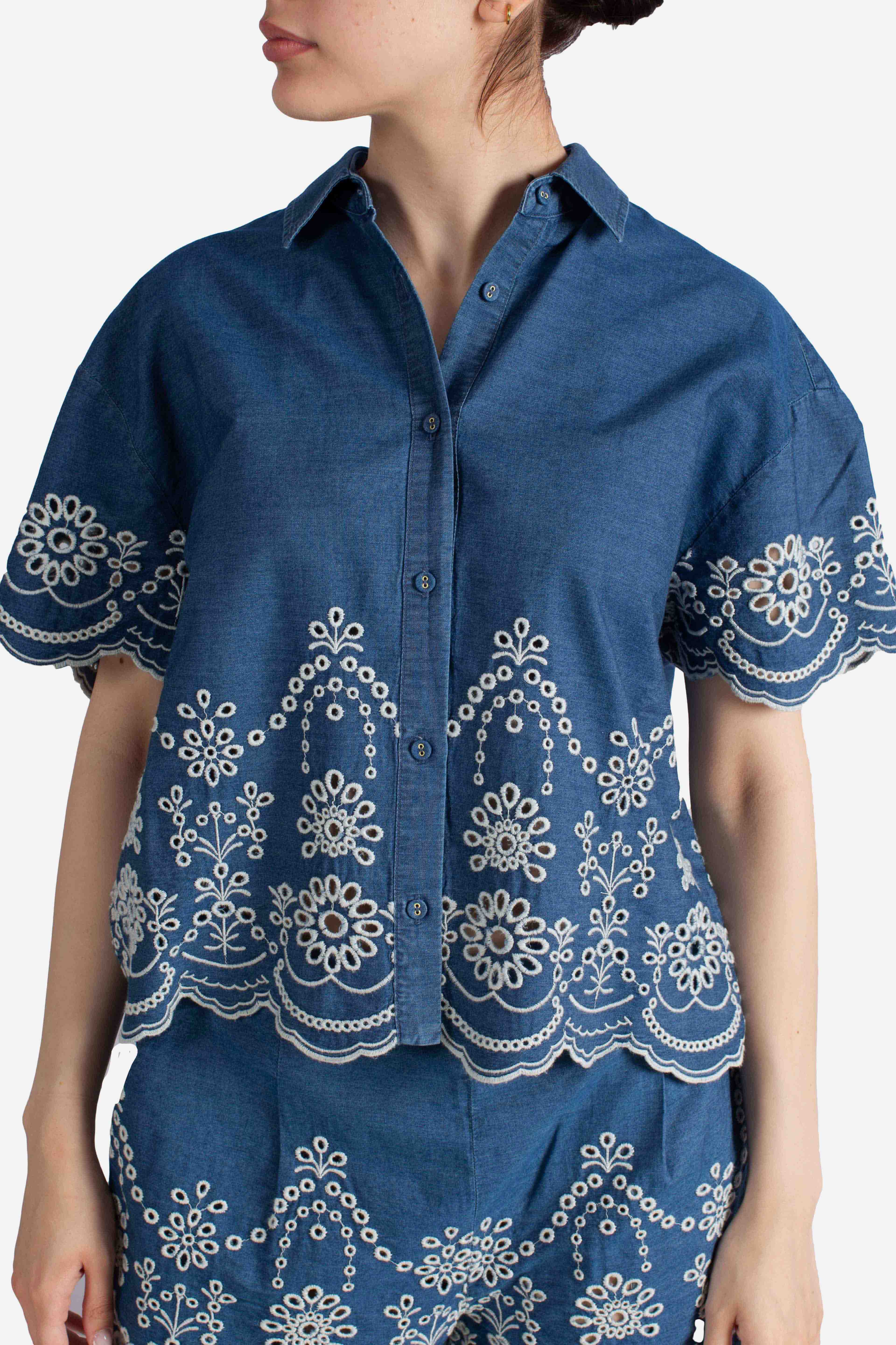 Camicia Clementine in chambray con ricamo floreale