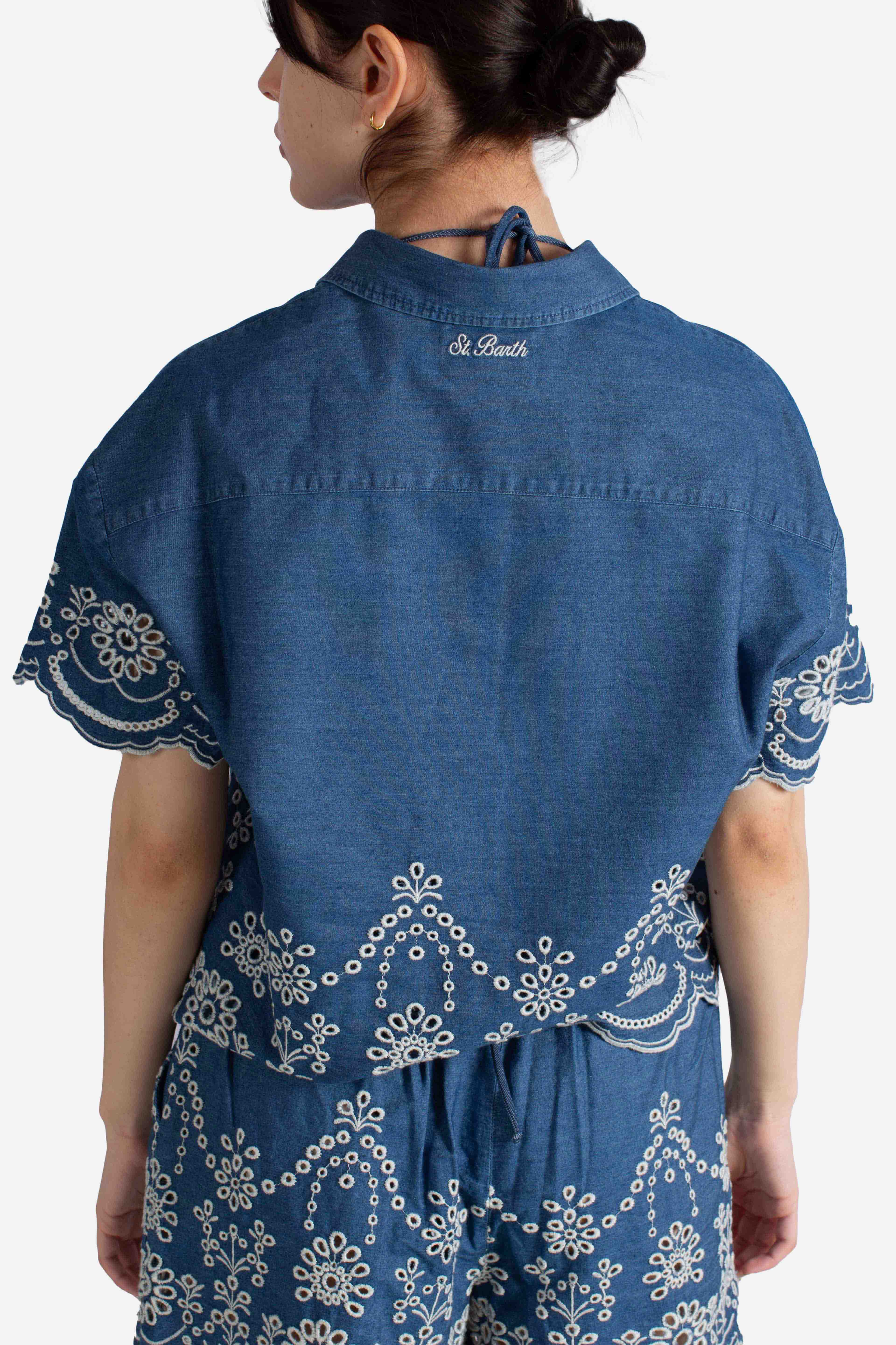 Camicia Clementine in chambray con ricamo floreale