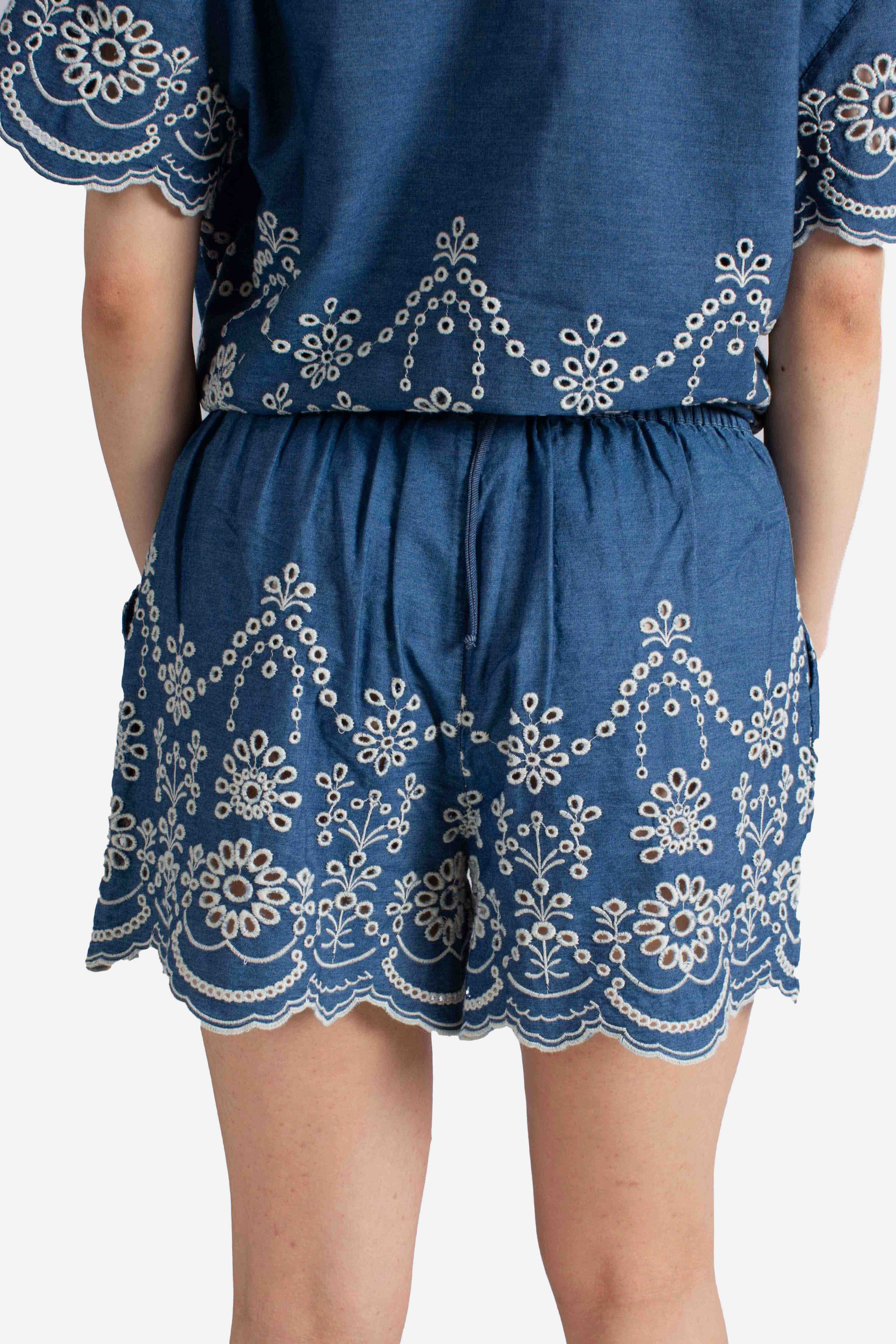 Short Amani in chambray con ricamo