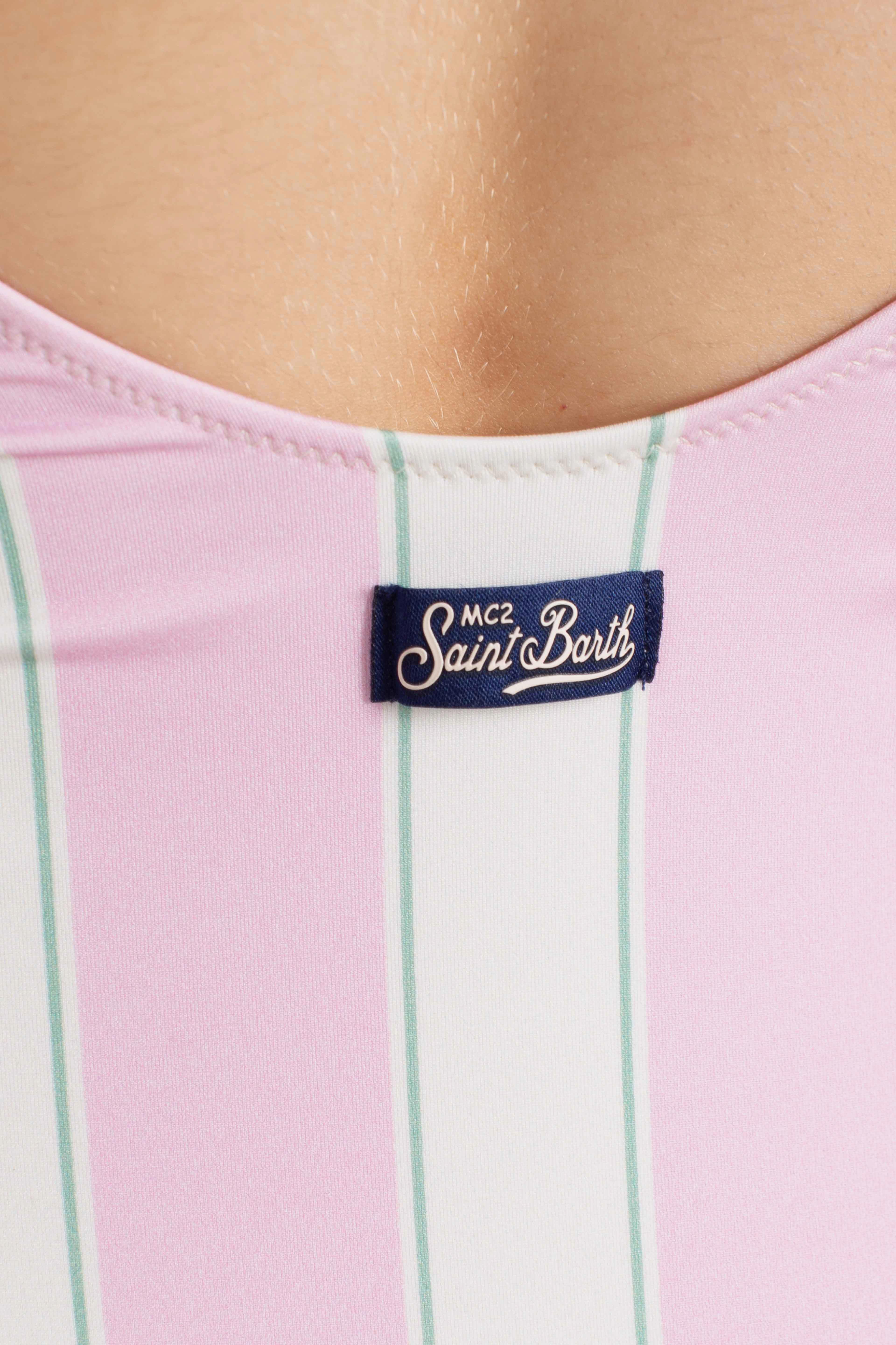 Costume intero Lora a righe rosa e panna con stampa Beach Club