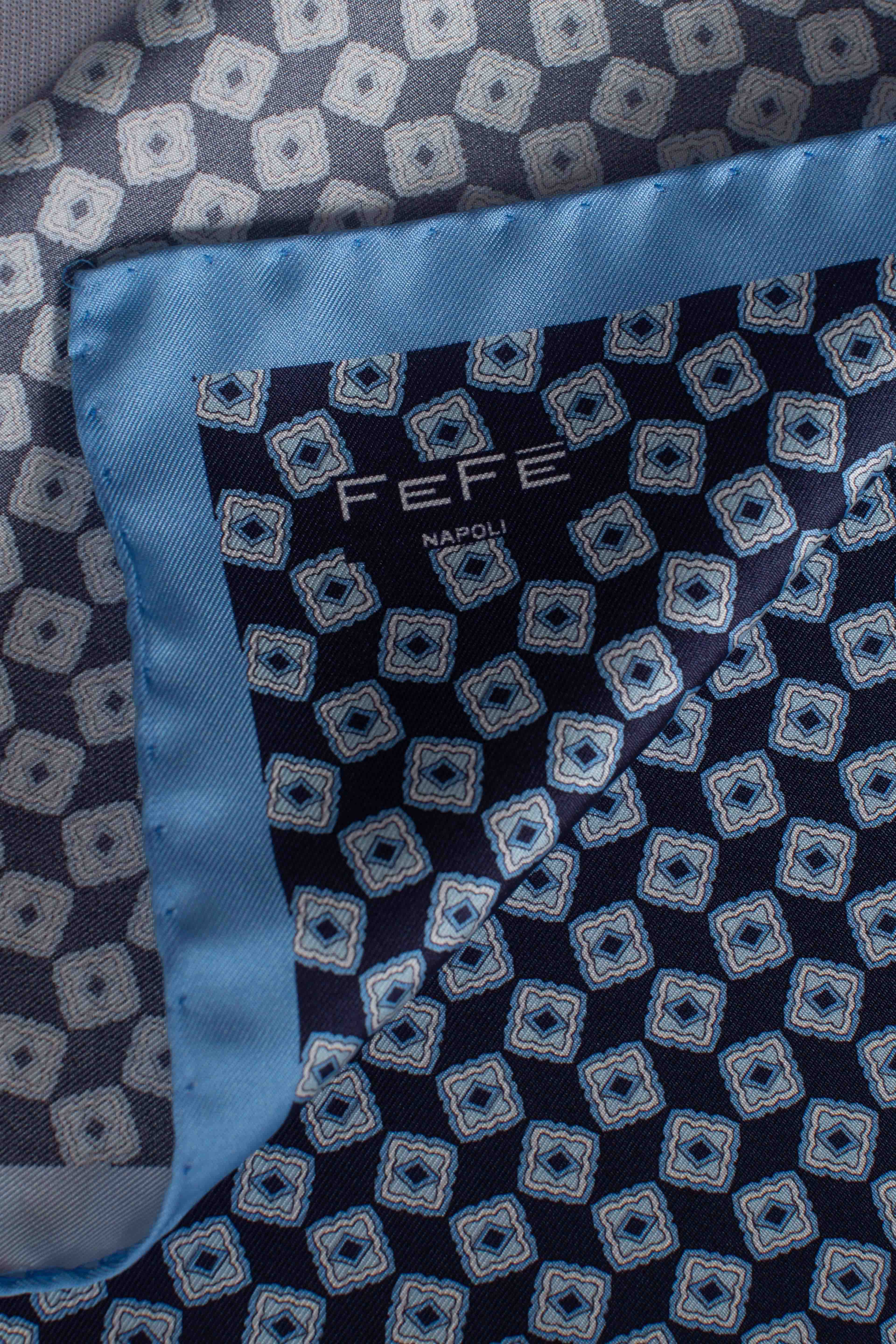 Pochette in seta rosone blu