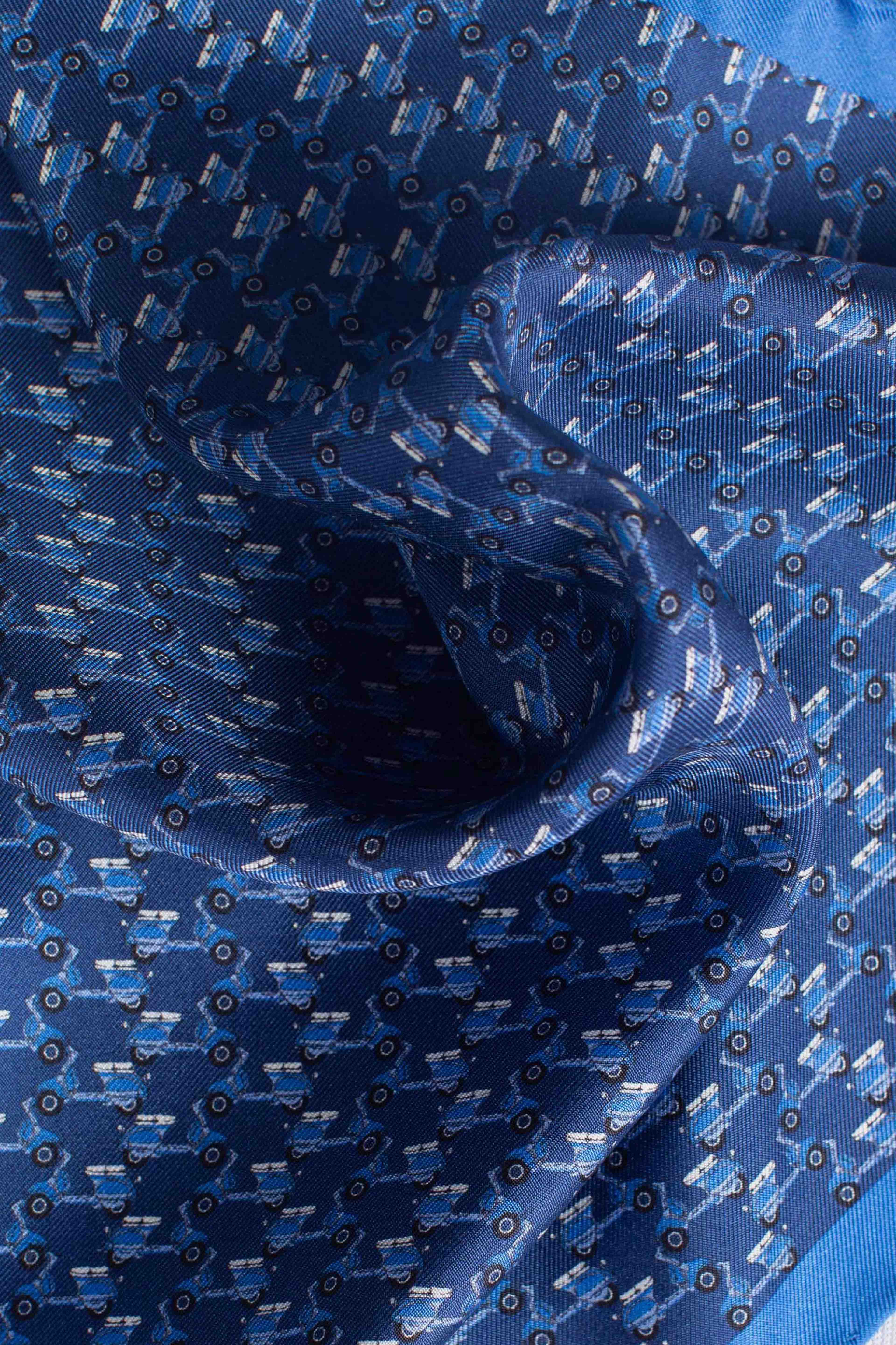 Pochette in seta stampa vespa blu
