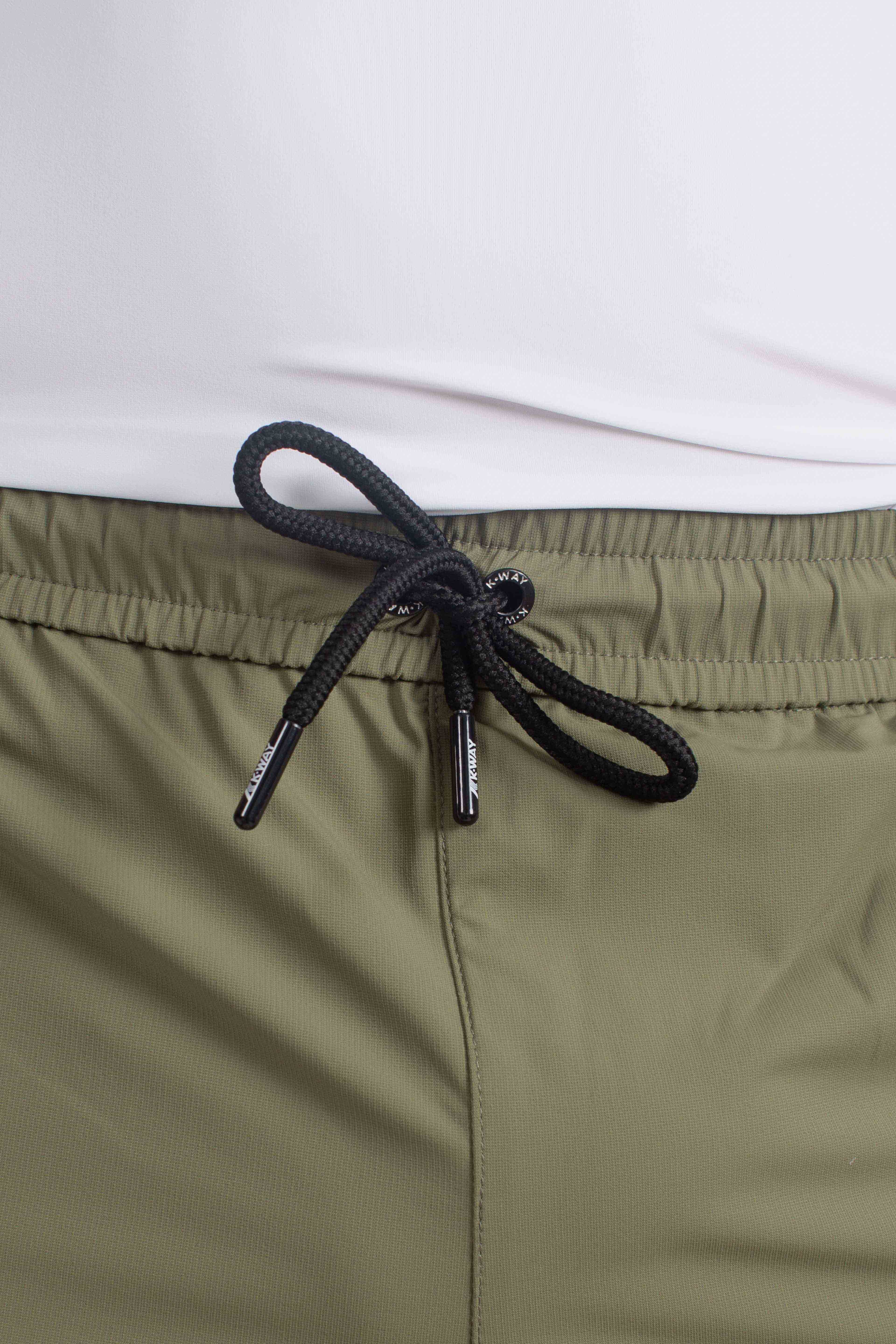 Pantaloncino tecnico Nesilier travel green lichen