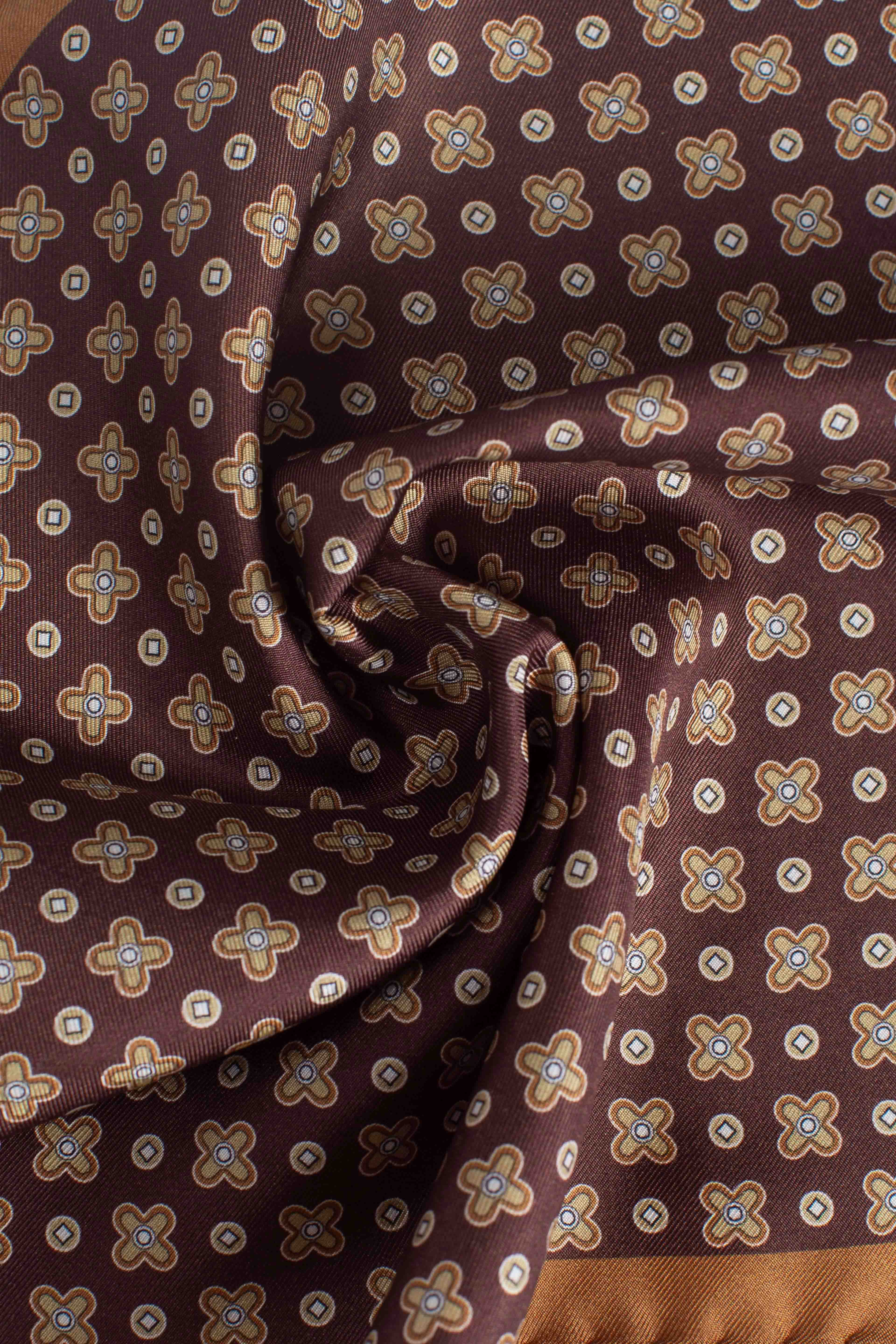 Pochette in seta panfiore marrone