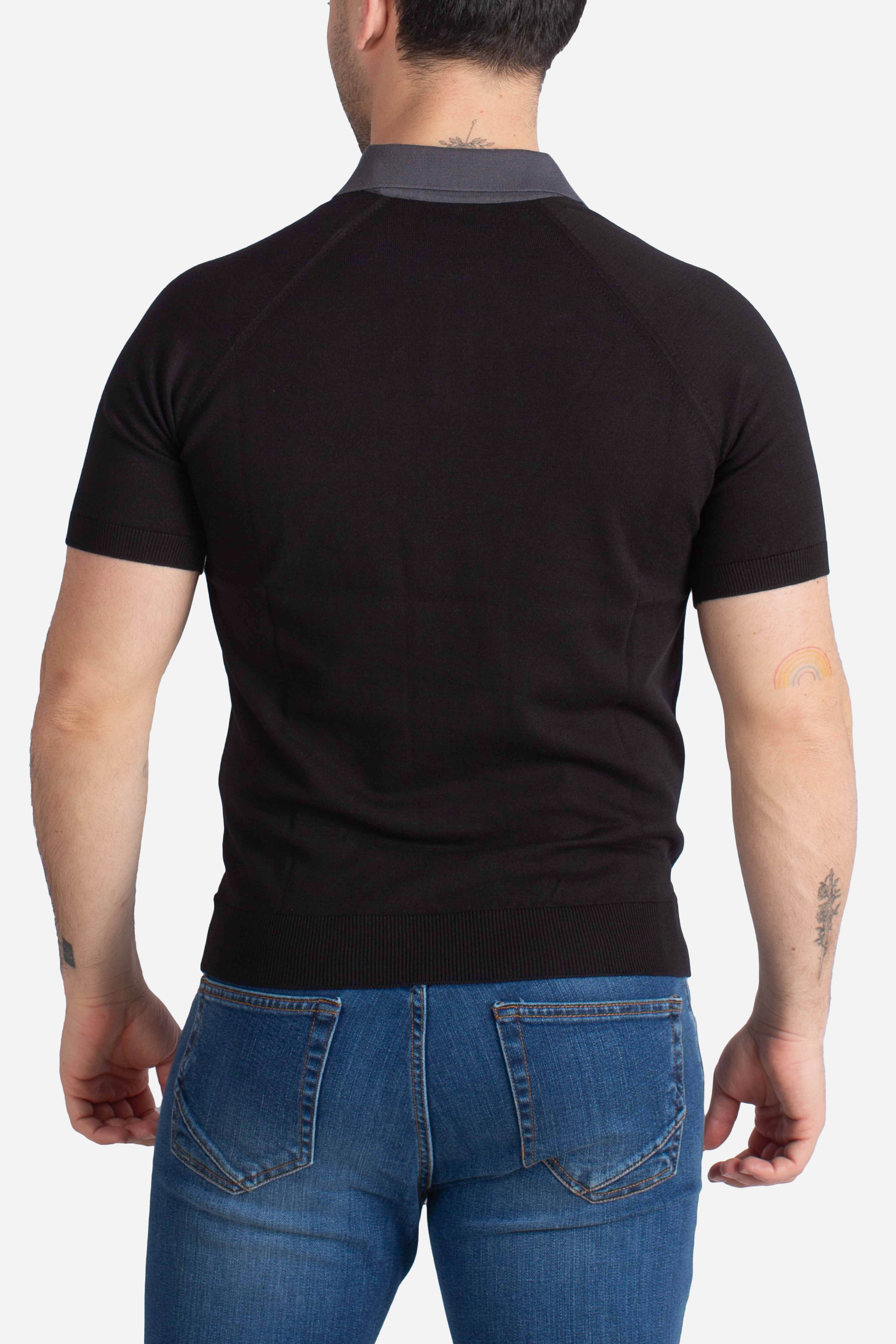 Polo organic cotton nera con scollo a V