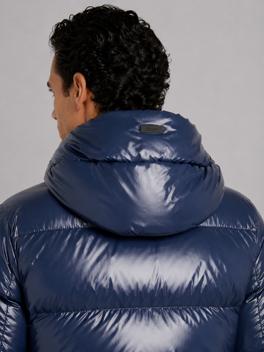 Piumino new blu con cappuccio in nylon gloss lucido effetto lacca
