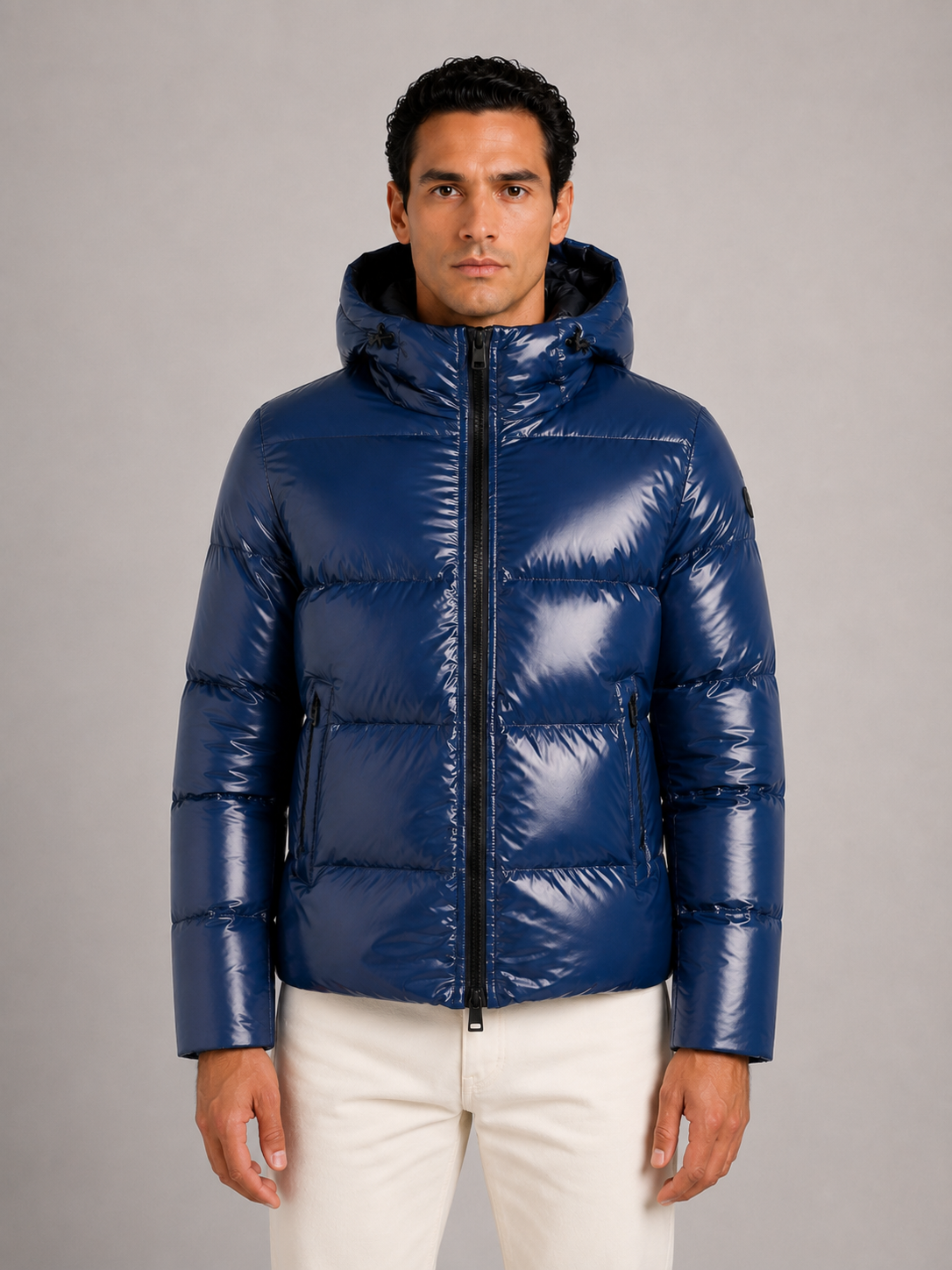 Piumino bluette con cappuccio in nylon gloss lucido effetto lacca