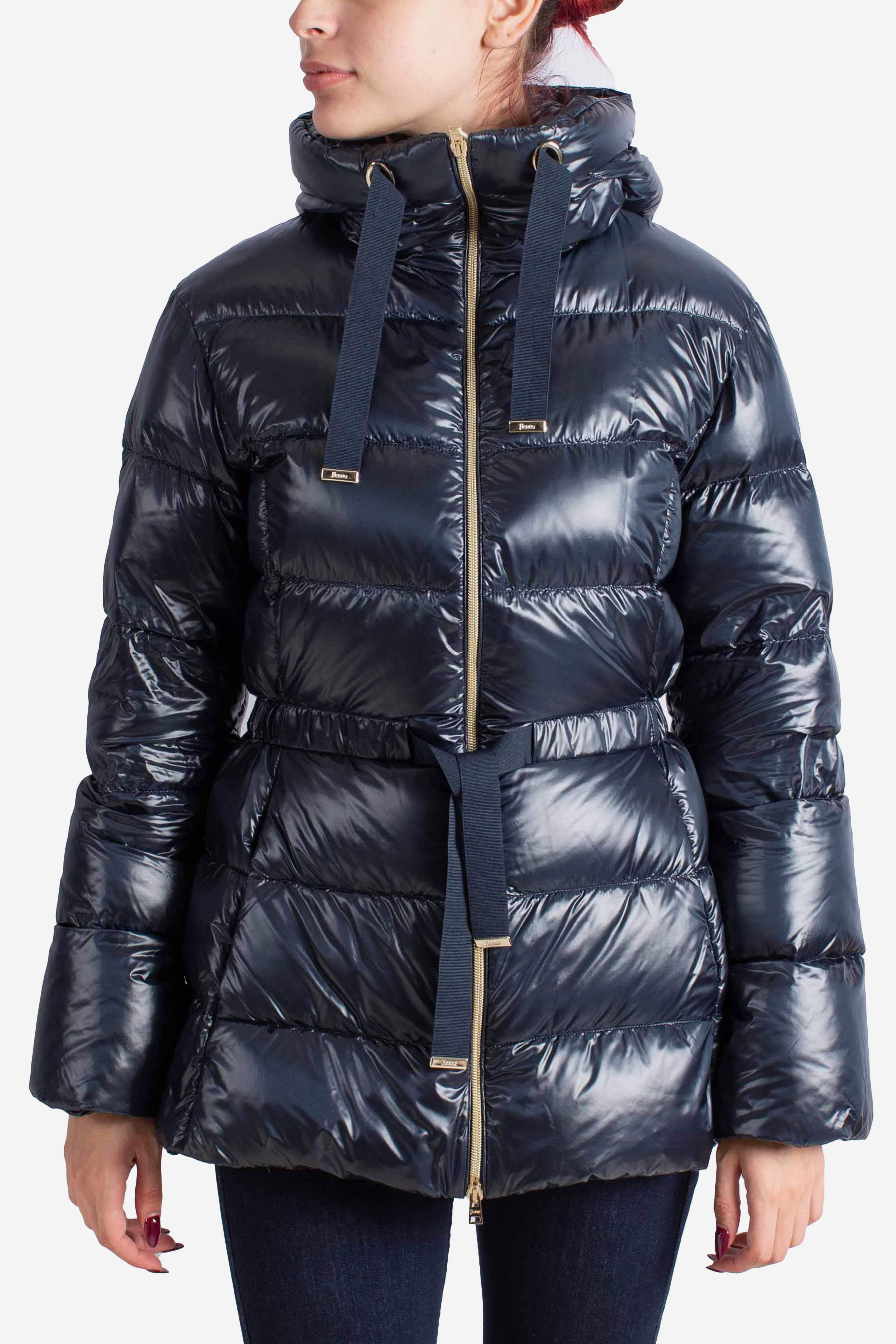 Piumino donna imbottito con cappuccio color blu PI002128D12017Z9200 HERNO