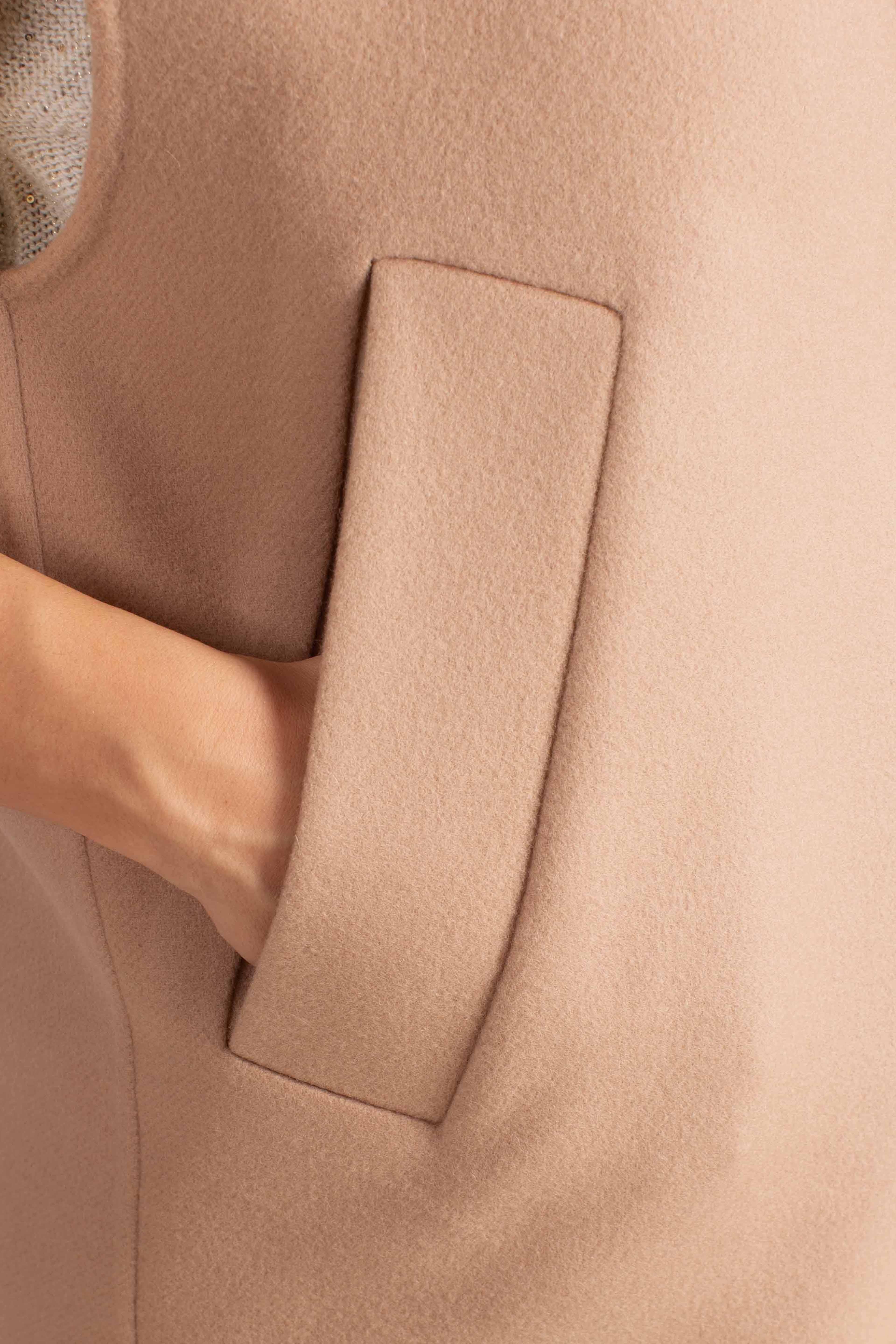 Gilet Donna Gran Sasso in Lana Beige con Collo a Contrasto 7829656496130 GRAN SASSO