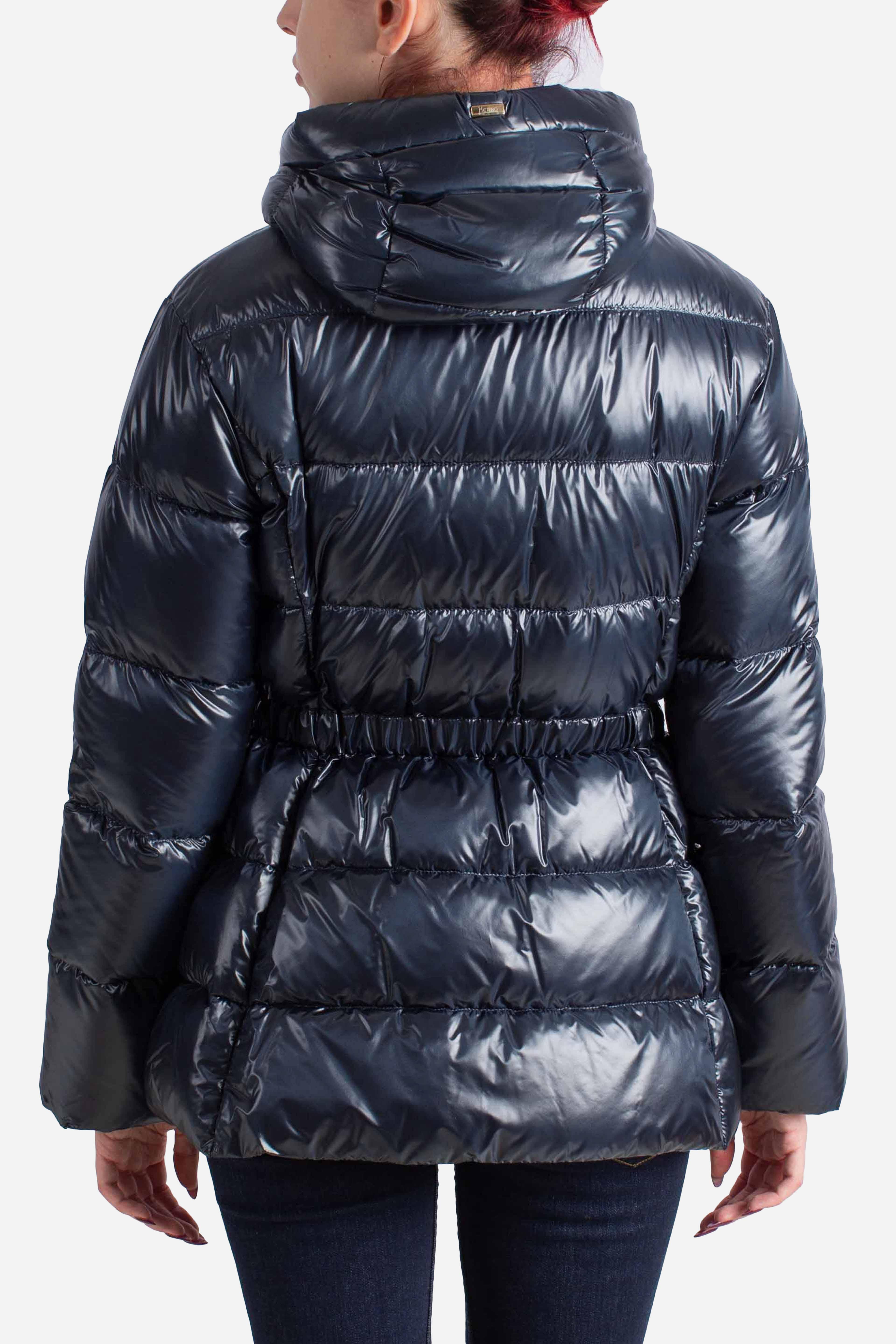 Piumino donna imbottito con cappuccio color blu PI002128D12017Z9200 HERNO